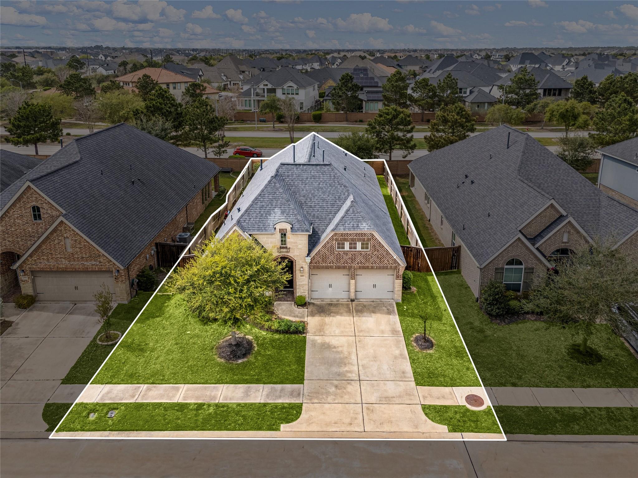 2419 Elmwood Trail