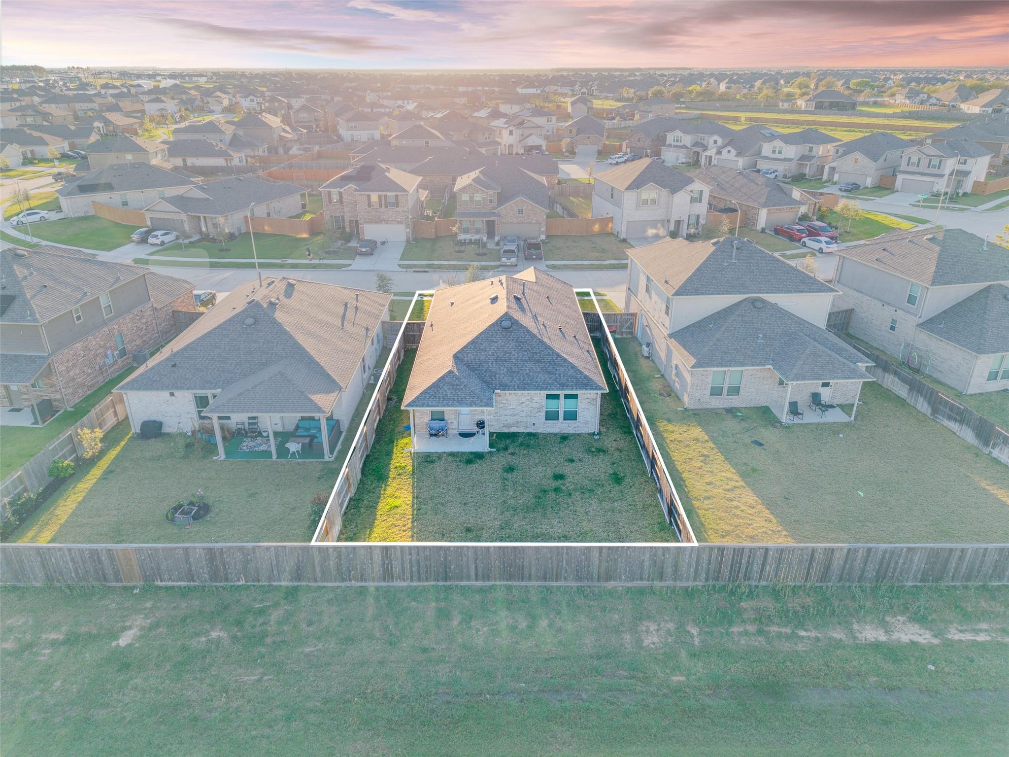 8218 Wave Arbor Drive