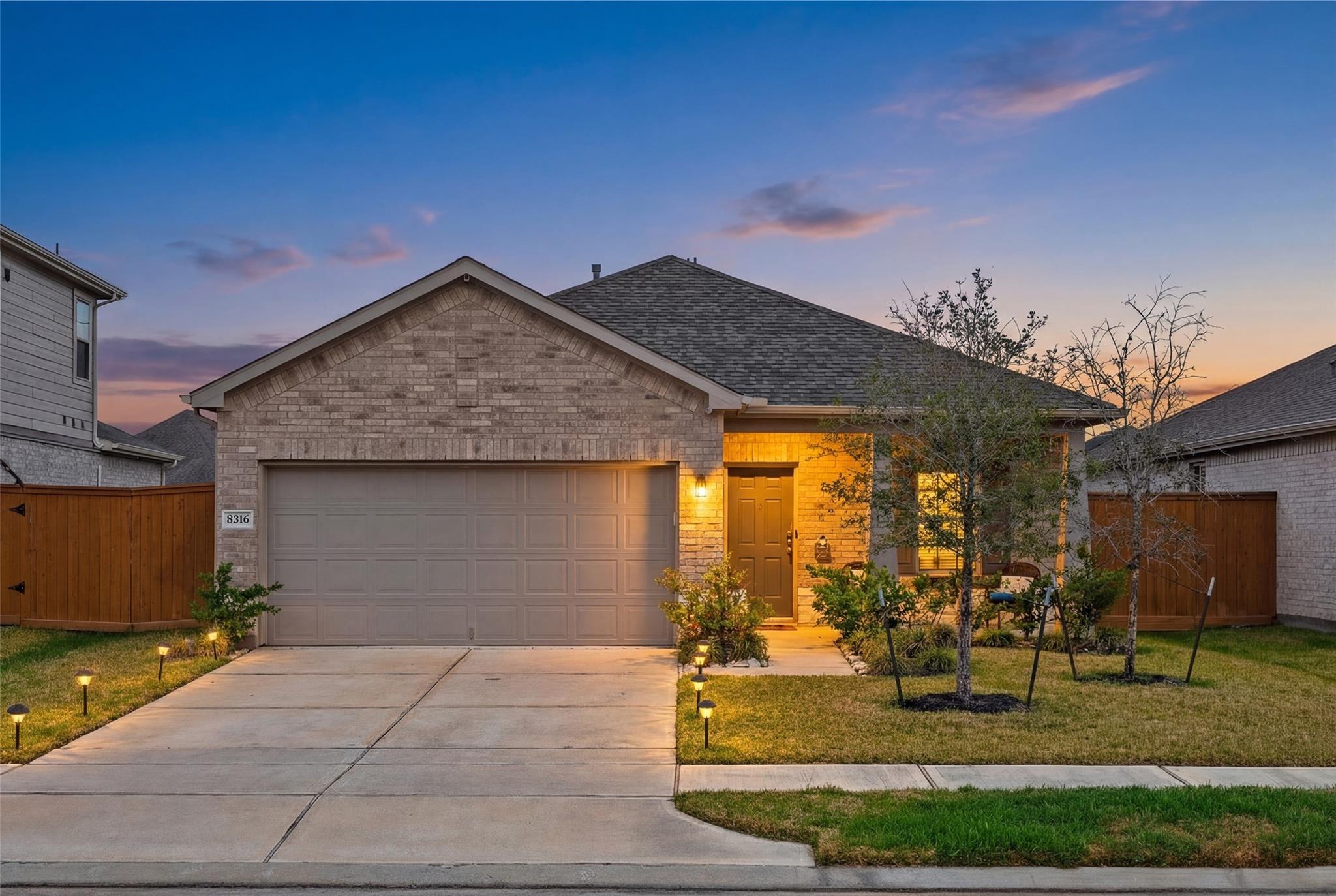 8218 Wave Arbor Drive
