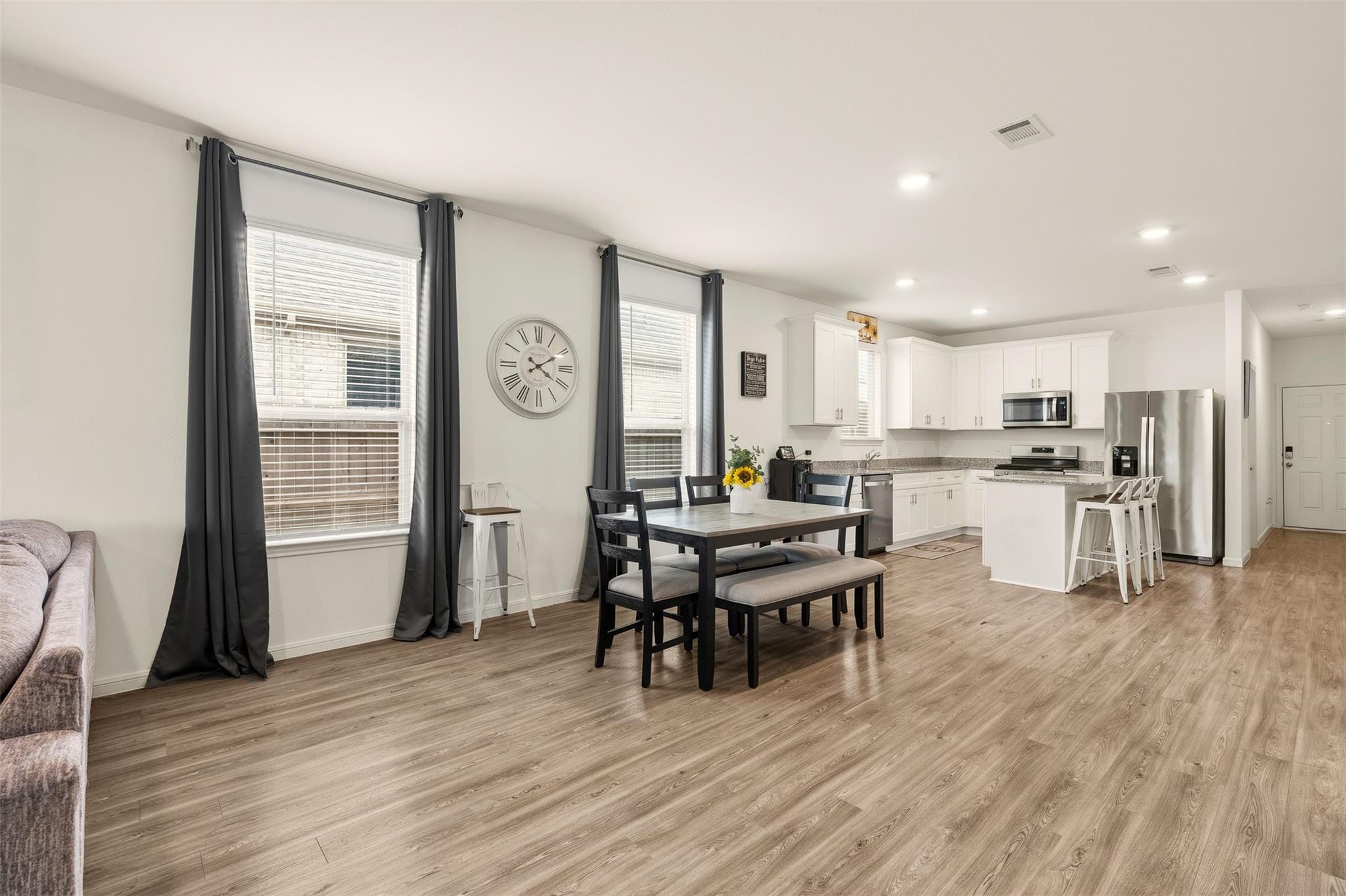 8218 Wave Arbor Drive