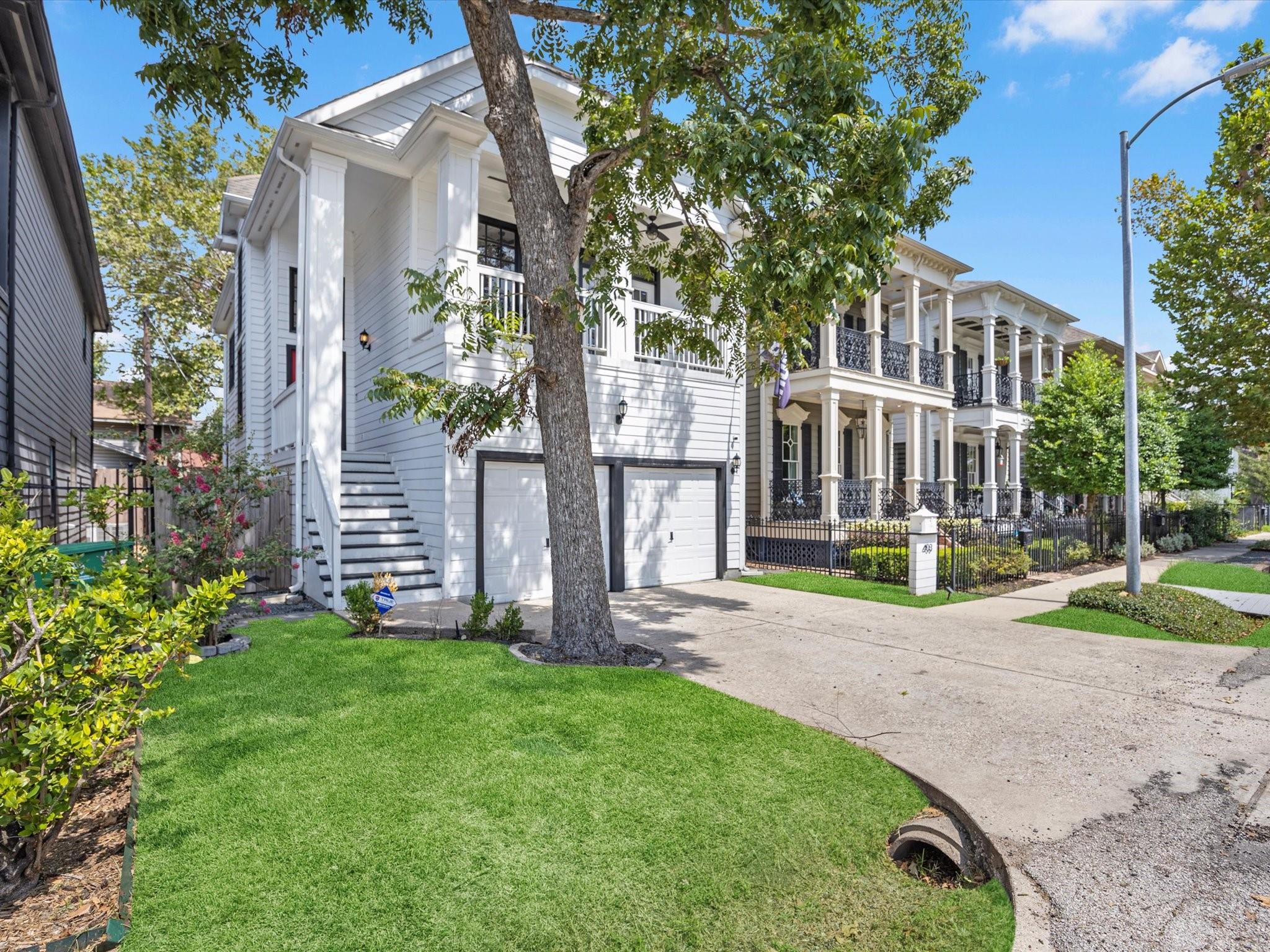 403 E 25th Street