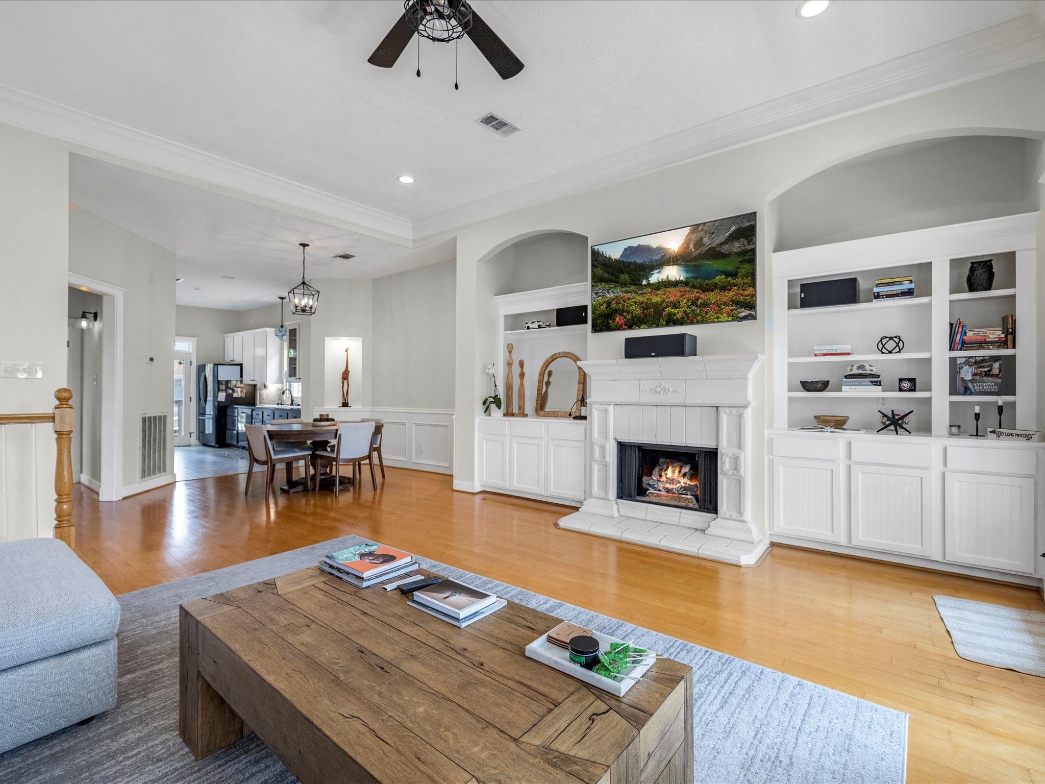 403 E 25th Street