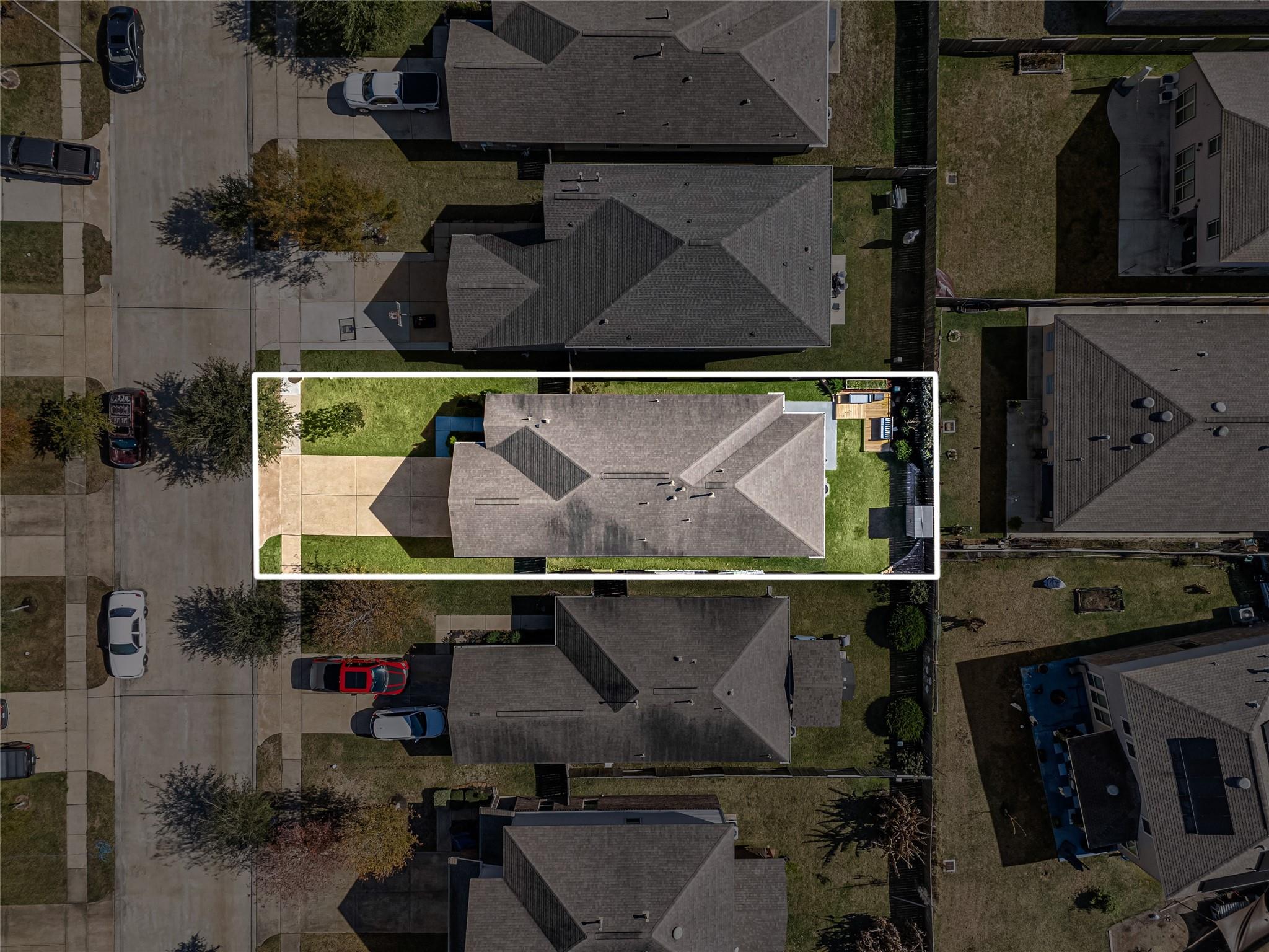 3059 Hawthorne Glen Lane