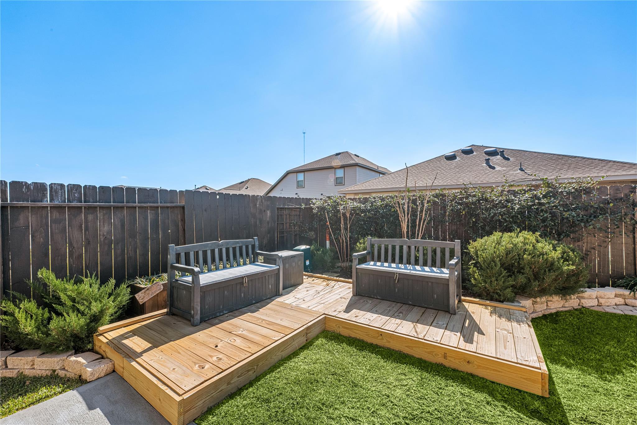 3059 Hawthorne Glen Lane