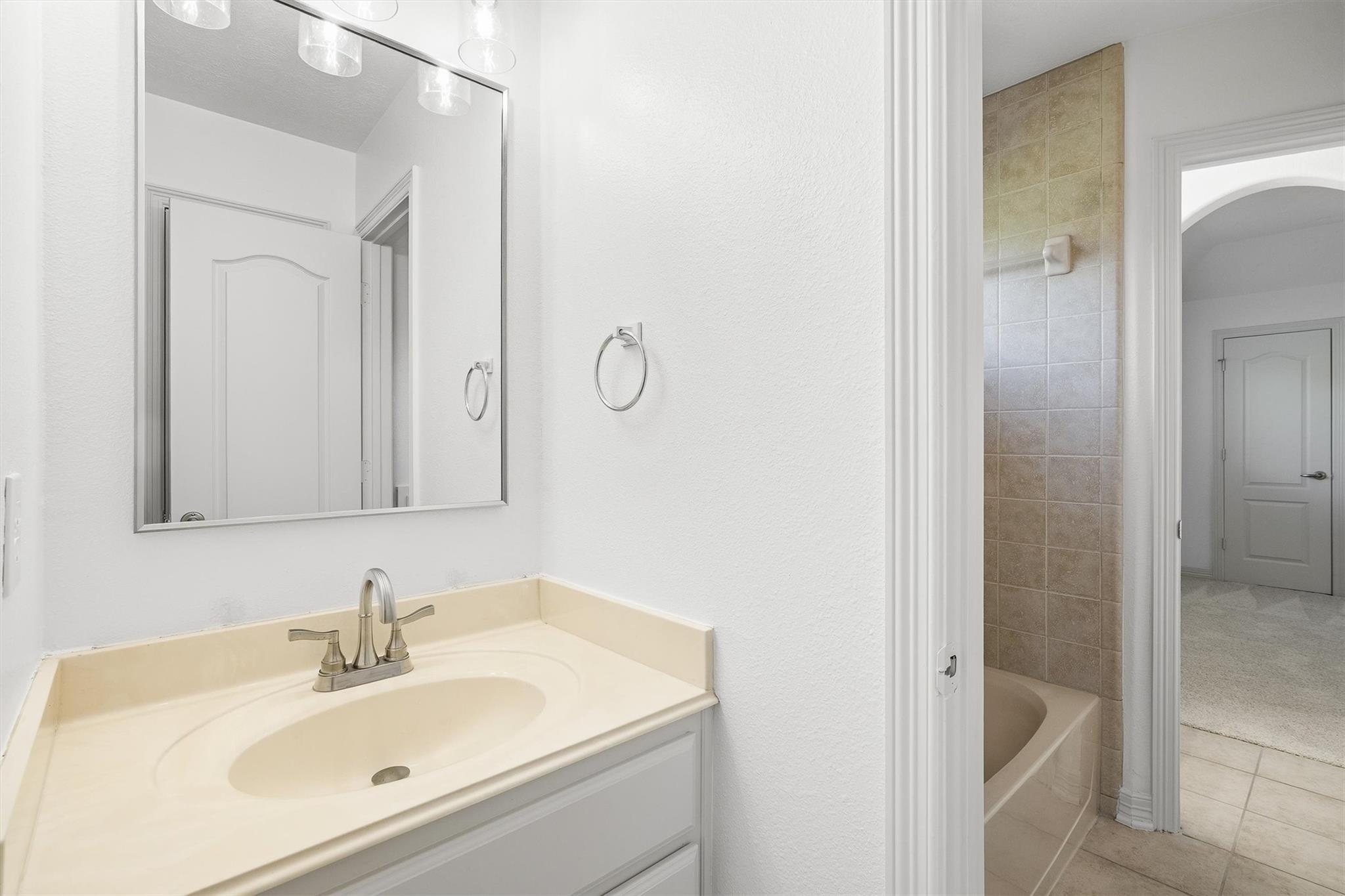 11309 Harbor Breeze Drive