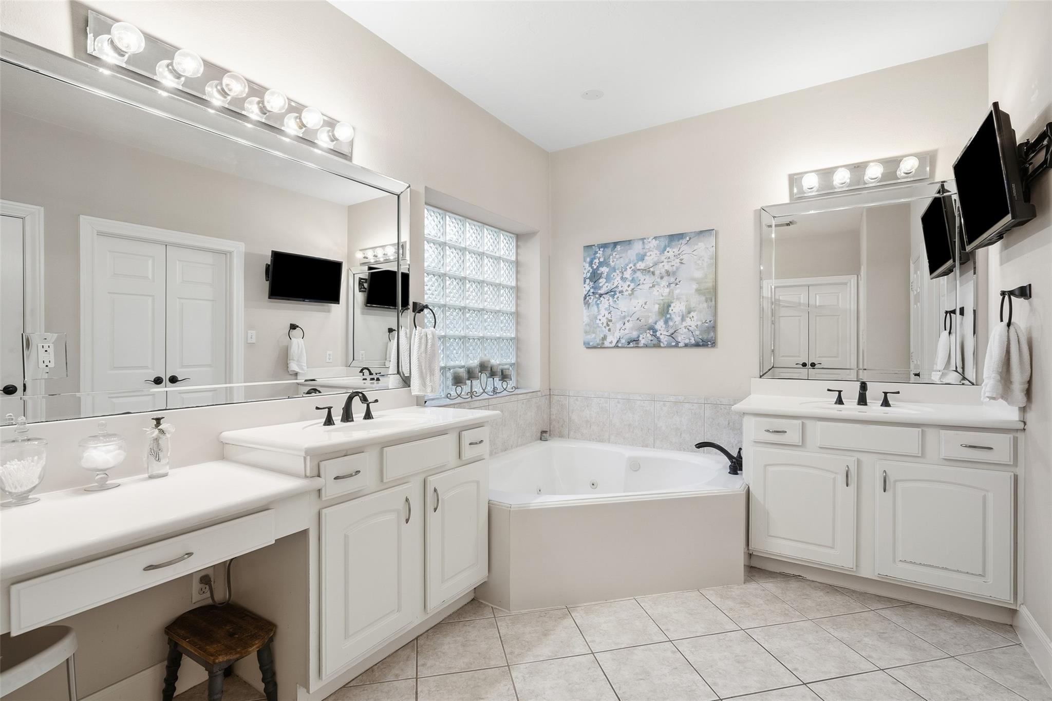 12707 Orchid Trail