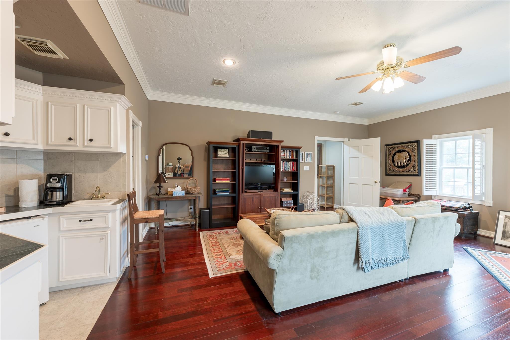 24 Village Oaks Lane