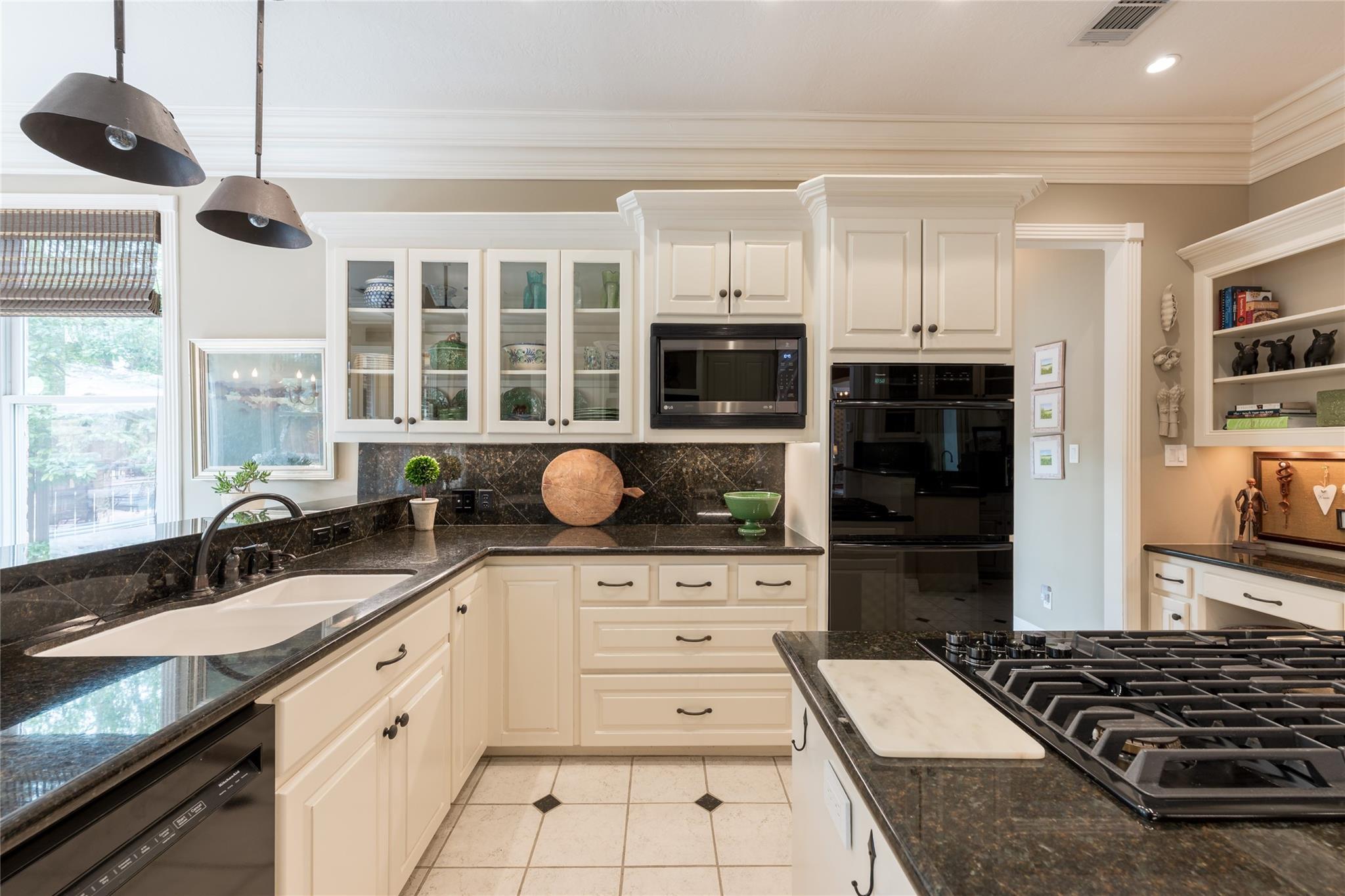 24 Village Oaks Lane