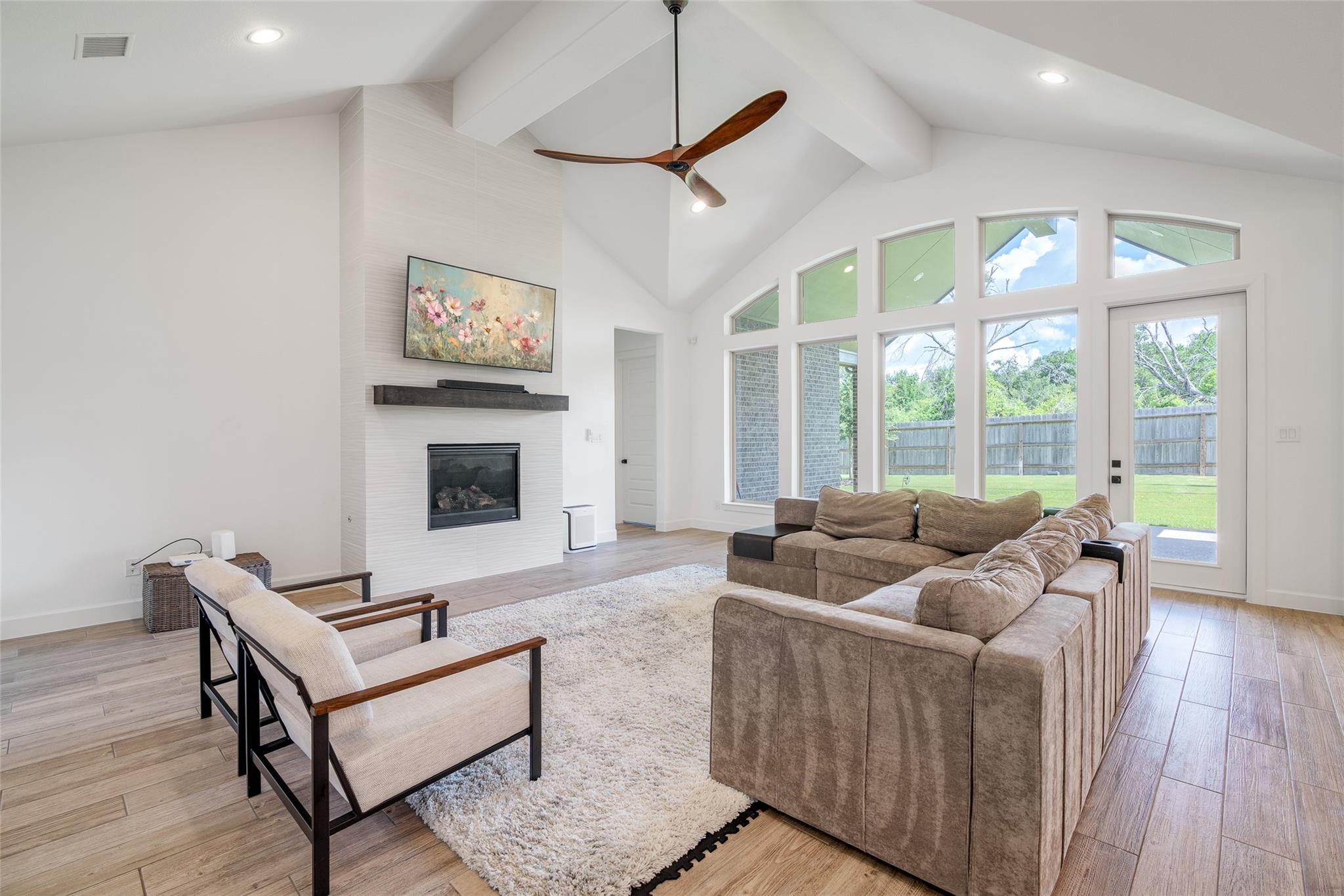 5439 Farm Hill Way