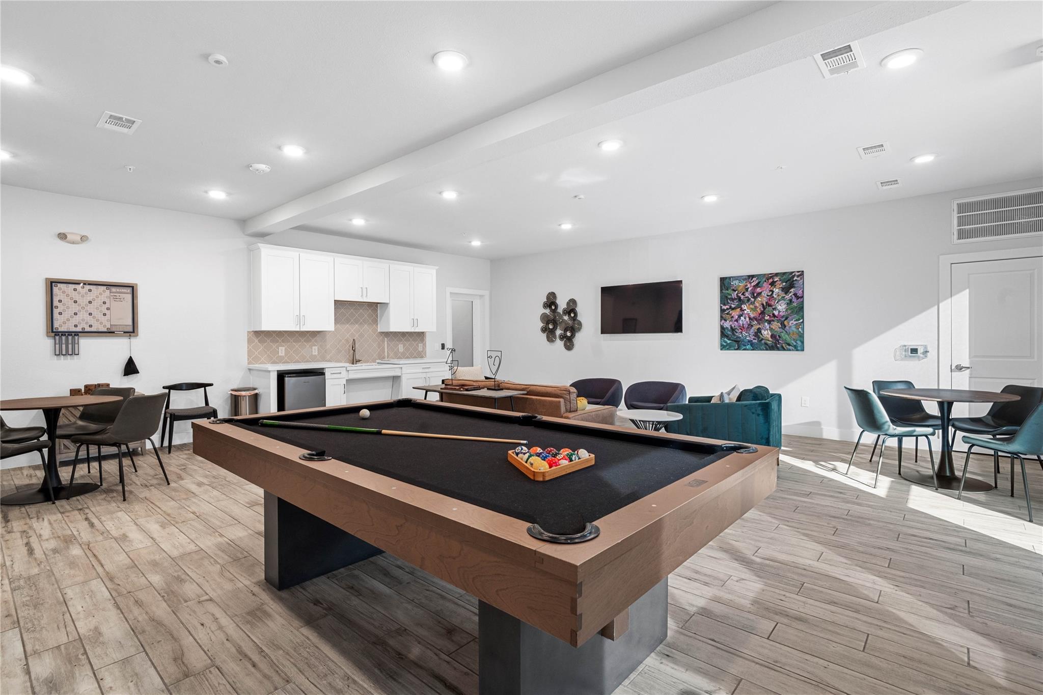 6804 Westview Drive # 3404