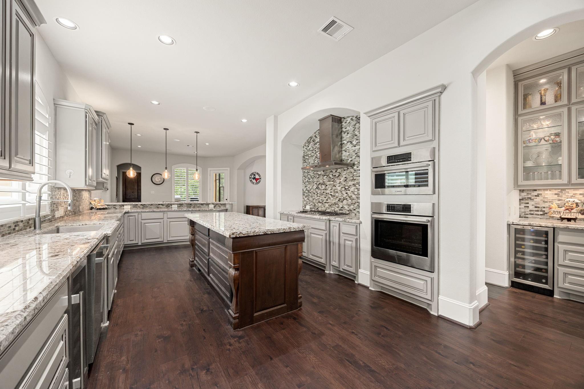 915 Windsor Woods Lane