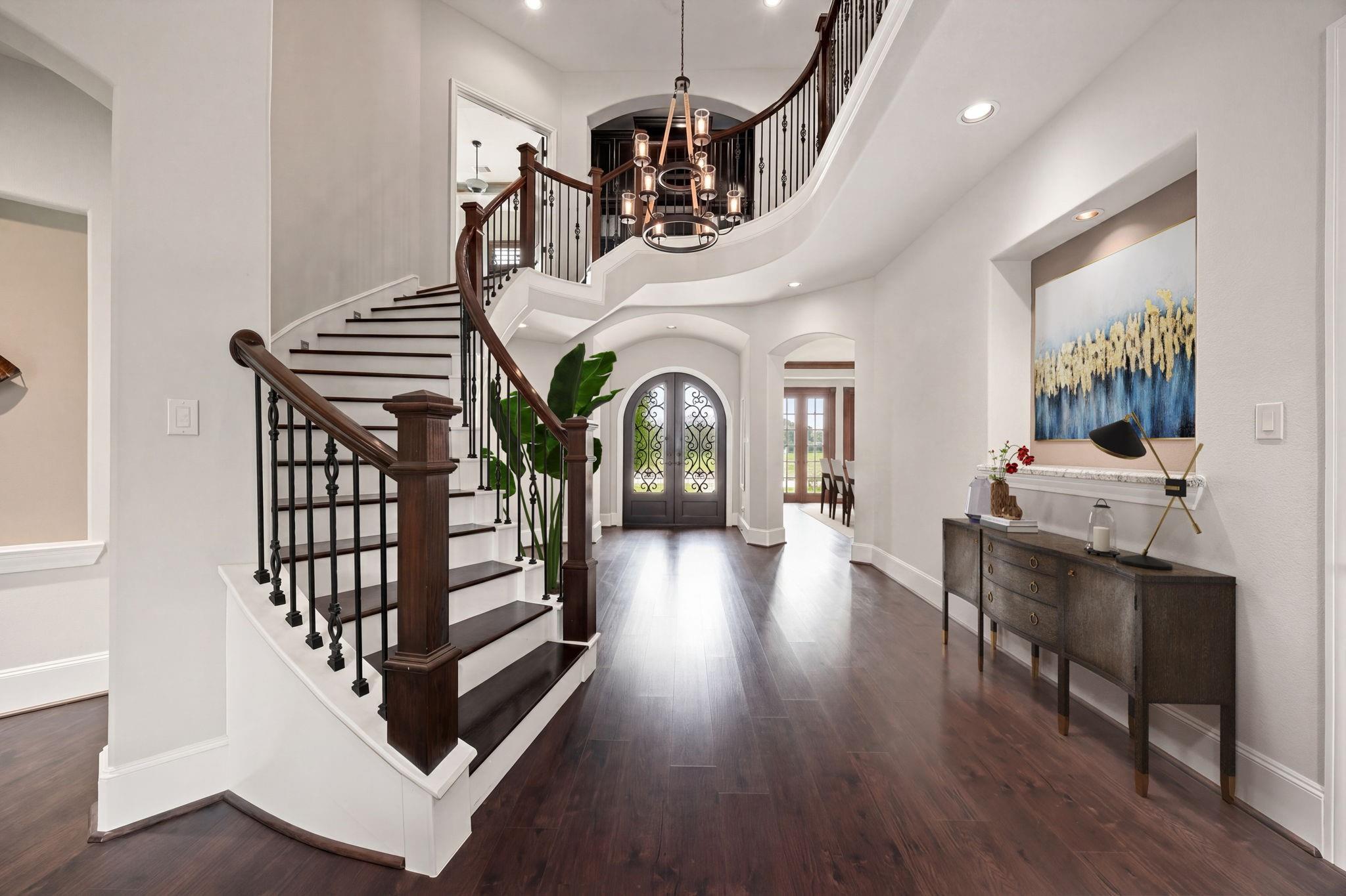 915 Windsor Woods Lane