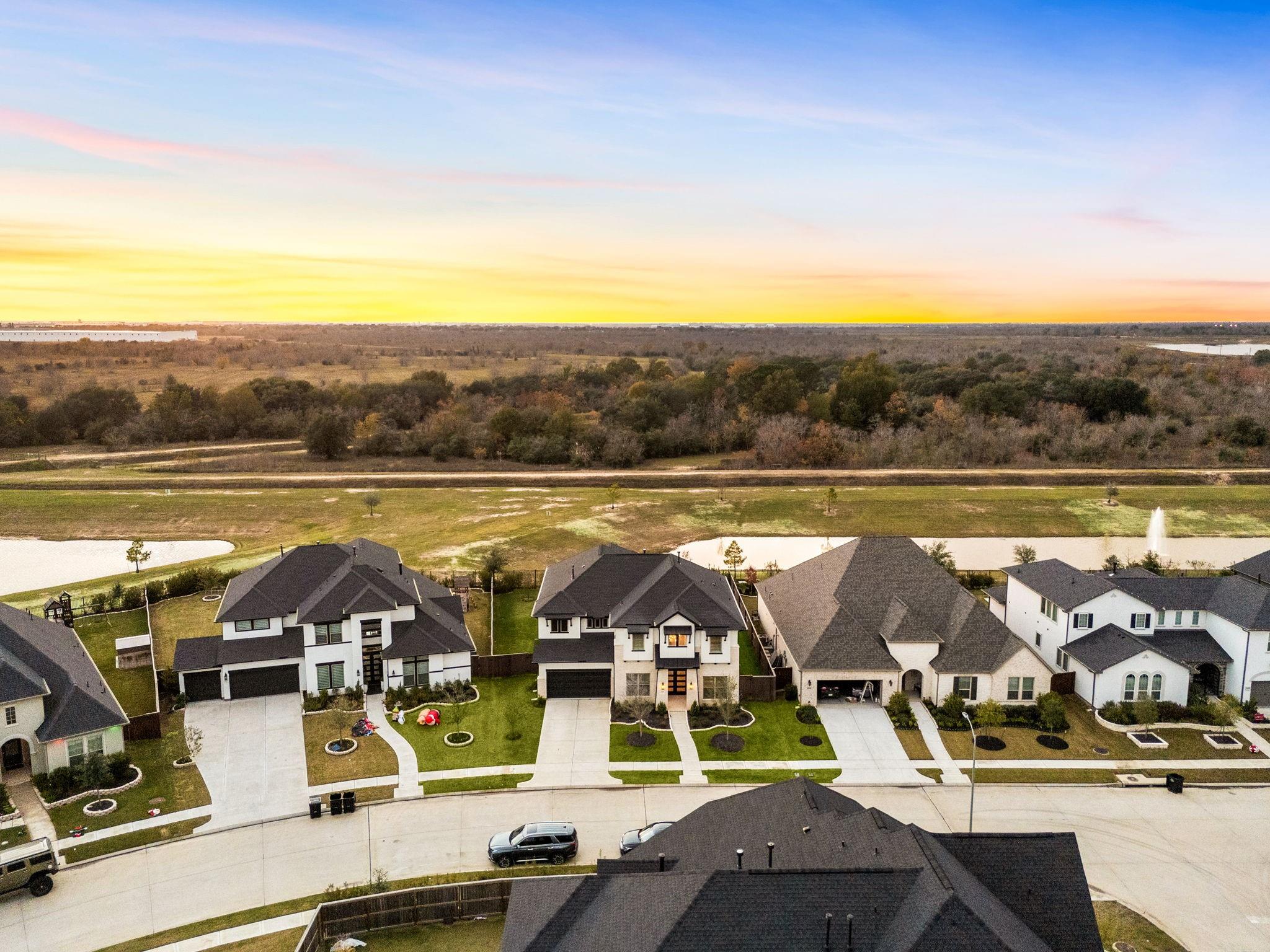 2119 Myrtle Manor Lane