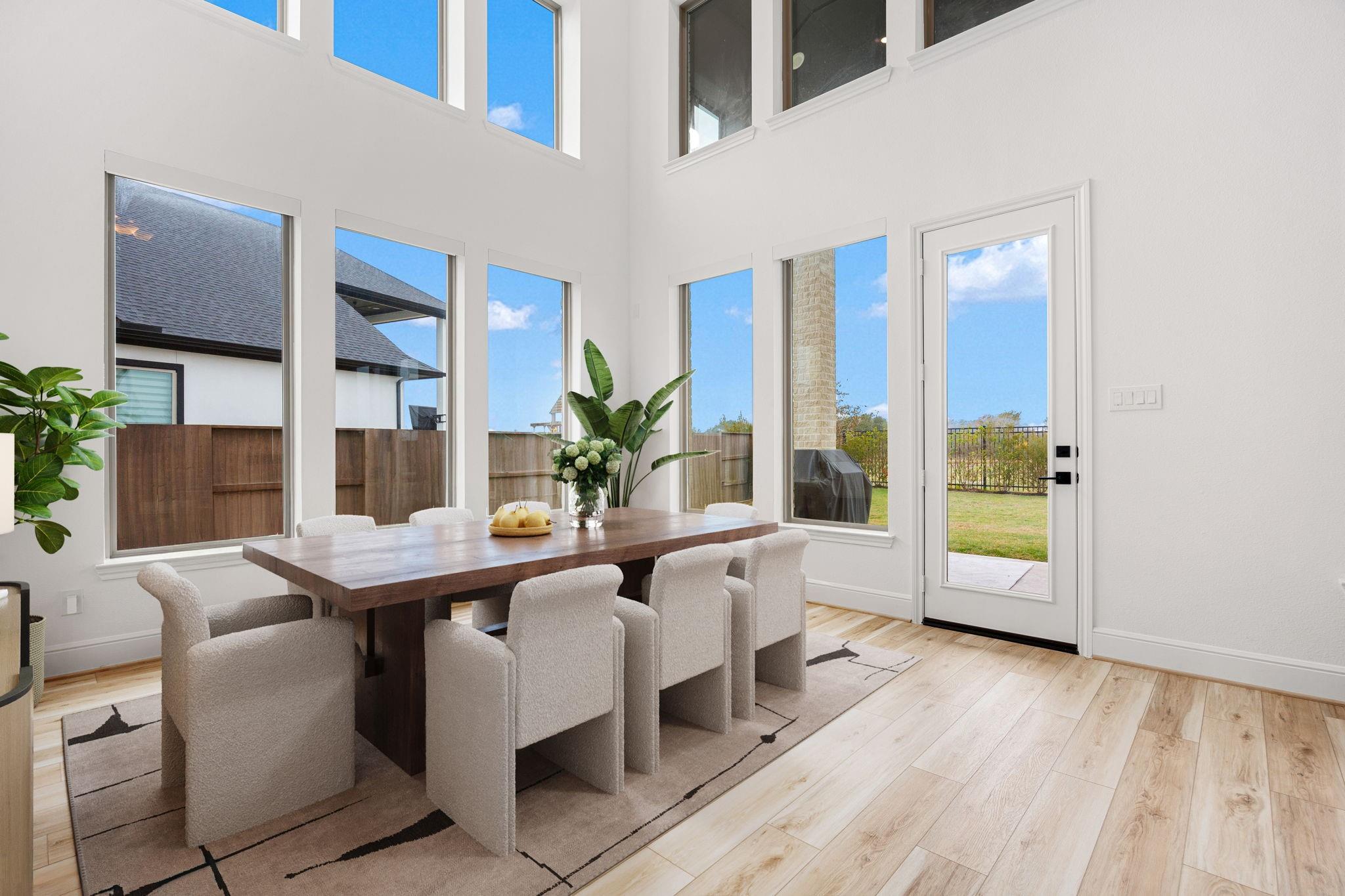 2119 Myrtle Manor Lane