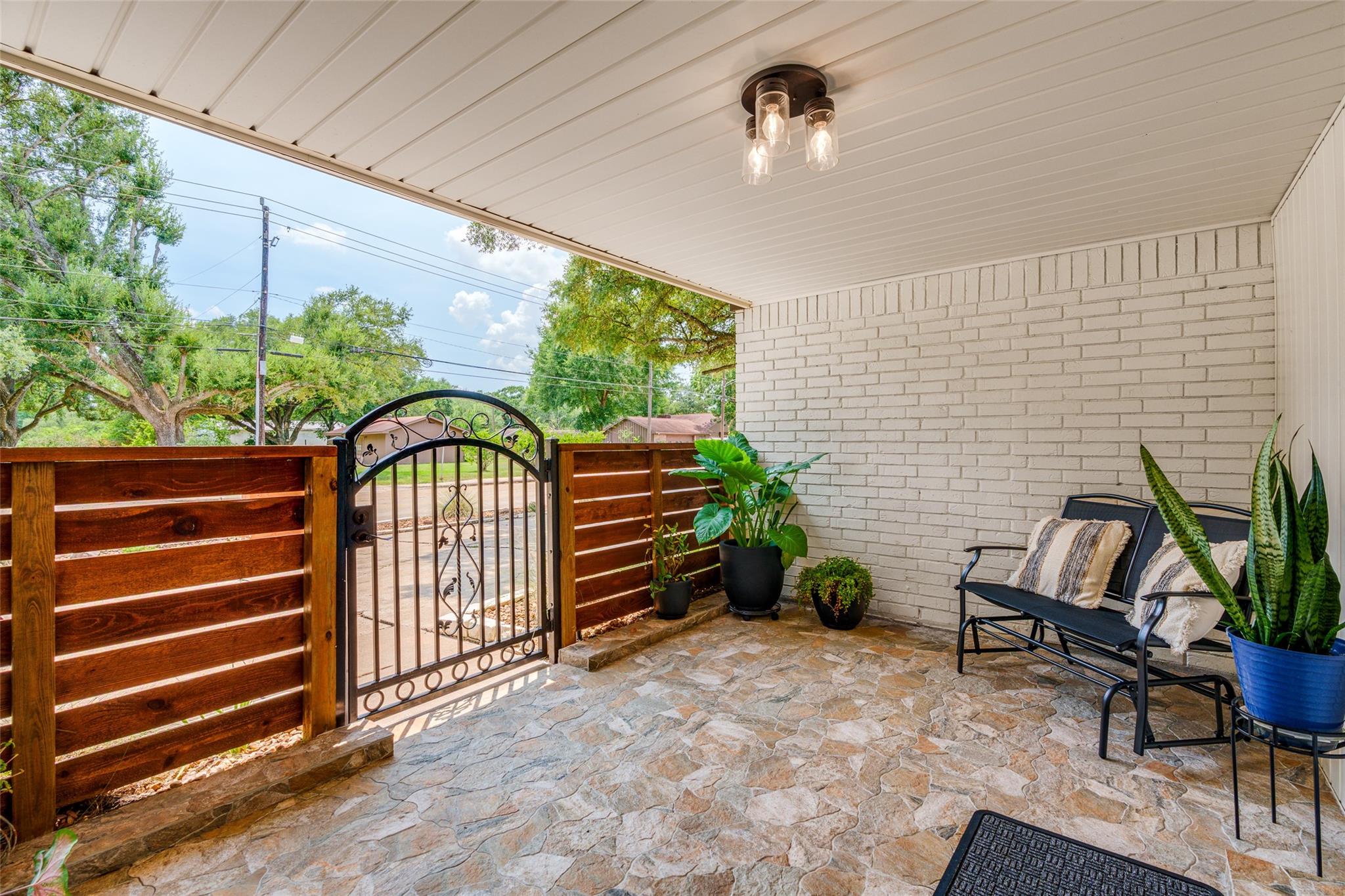 2635 Sequoia Lane