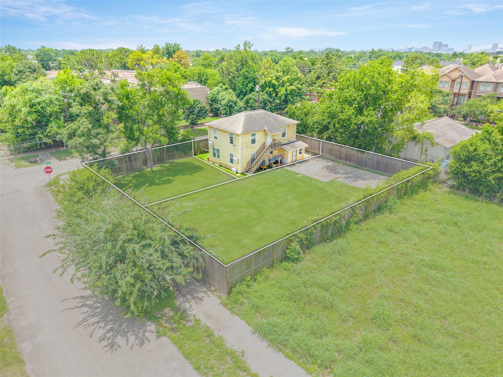 4233 Dupont Street
