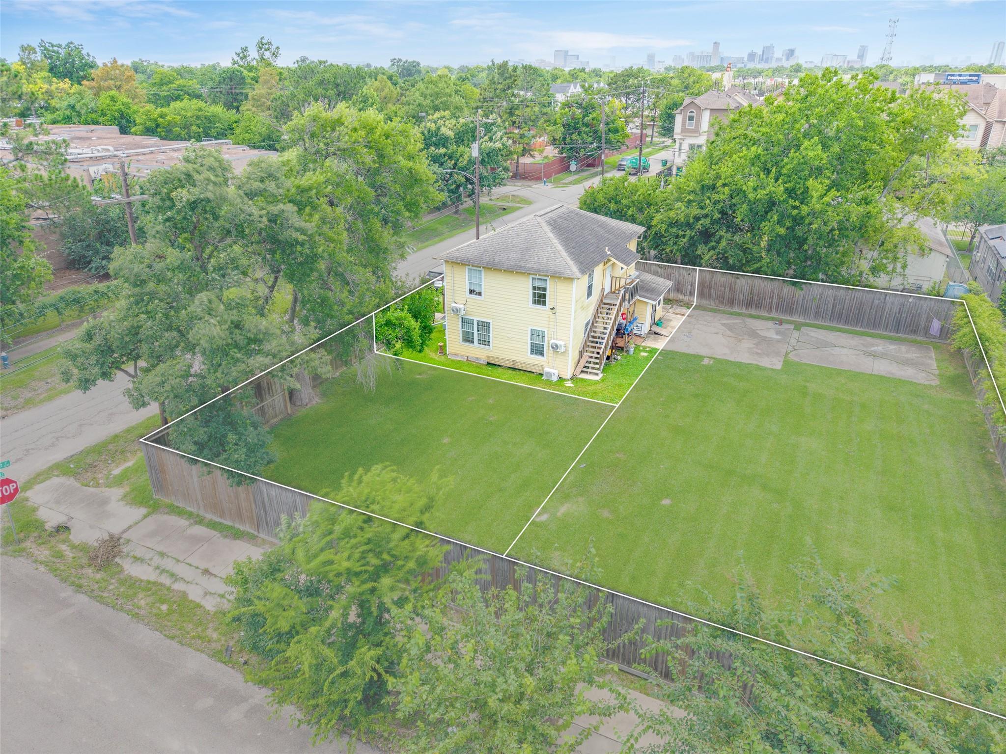 4233 Dupont Street
