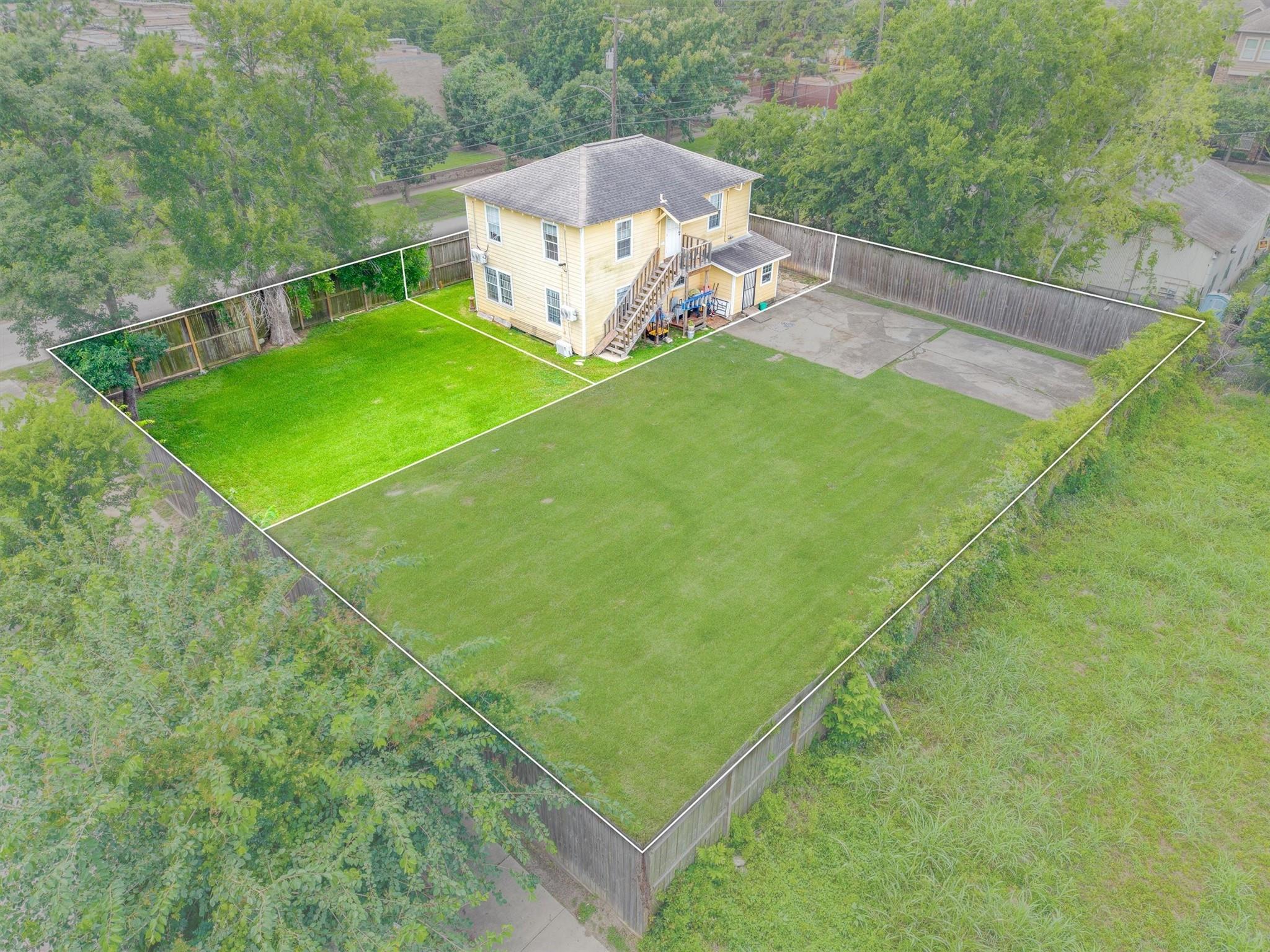 4233 Dupont Street