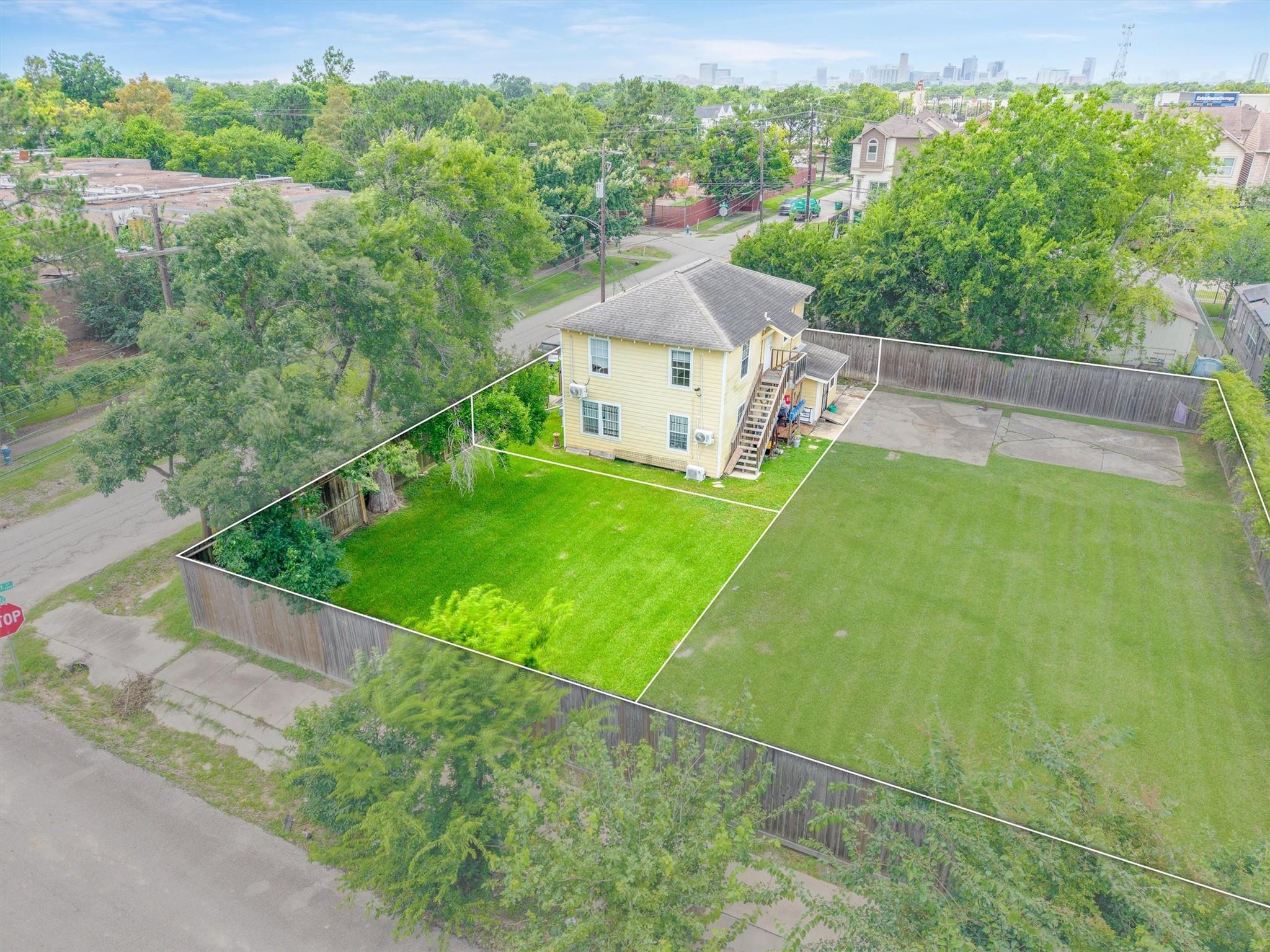 4233 Dupont Street
