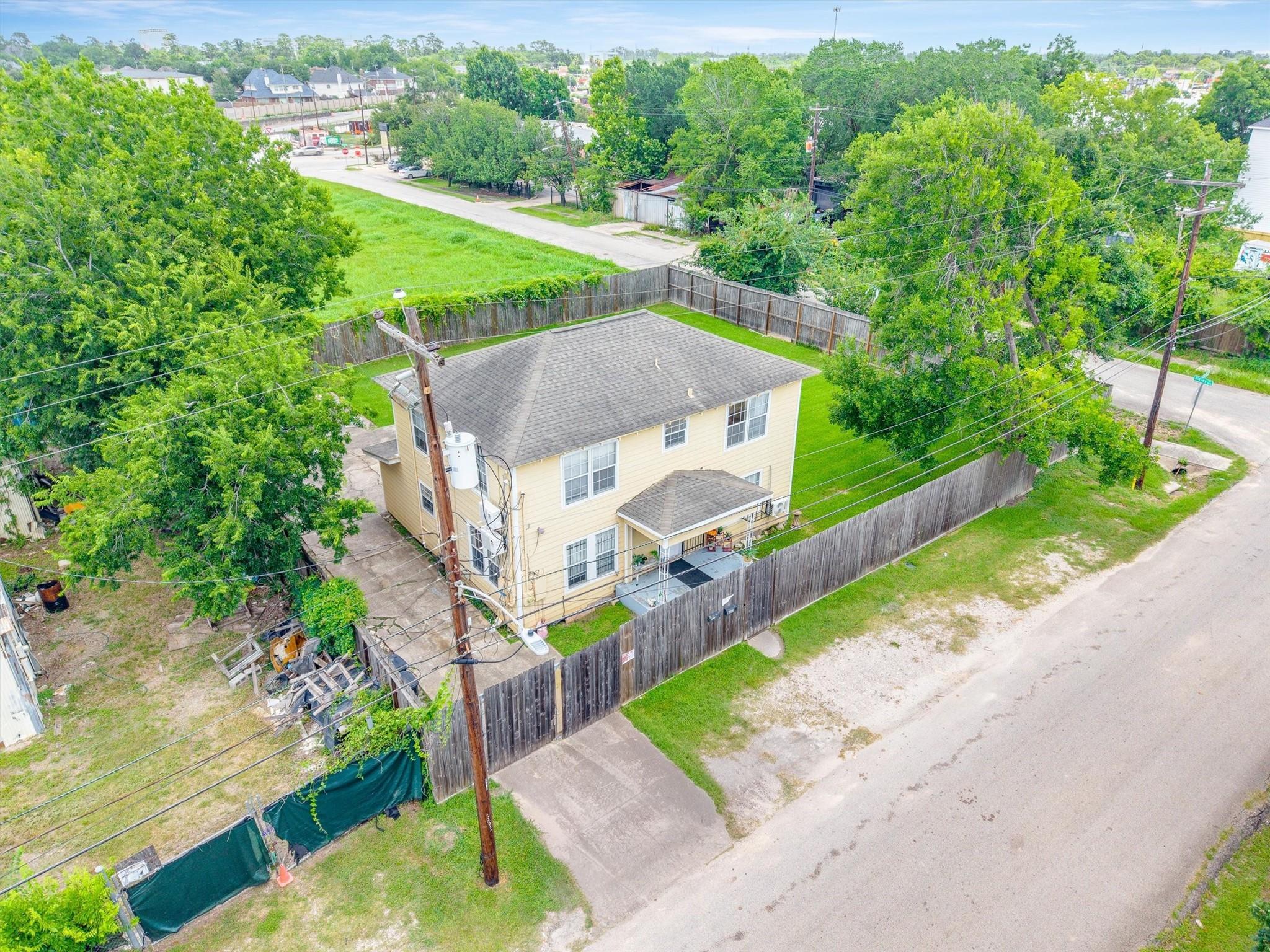 4233 Dupont Street