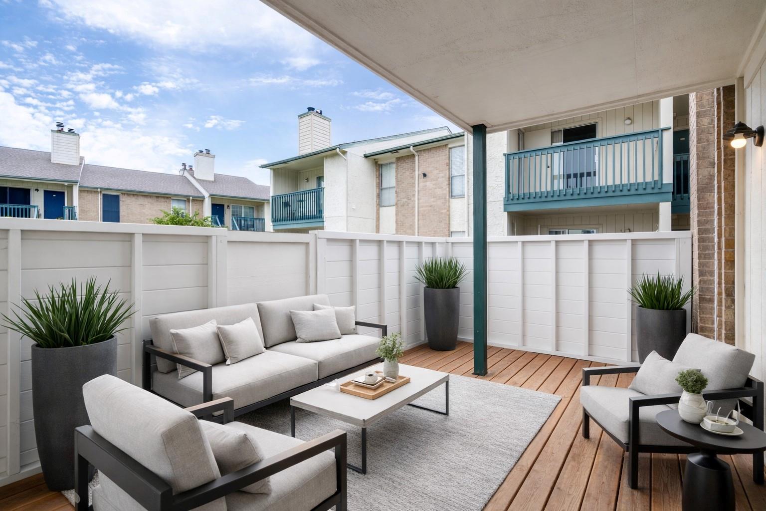 250 El Dorado Boulevard # 283