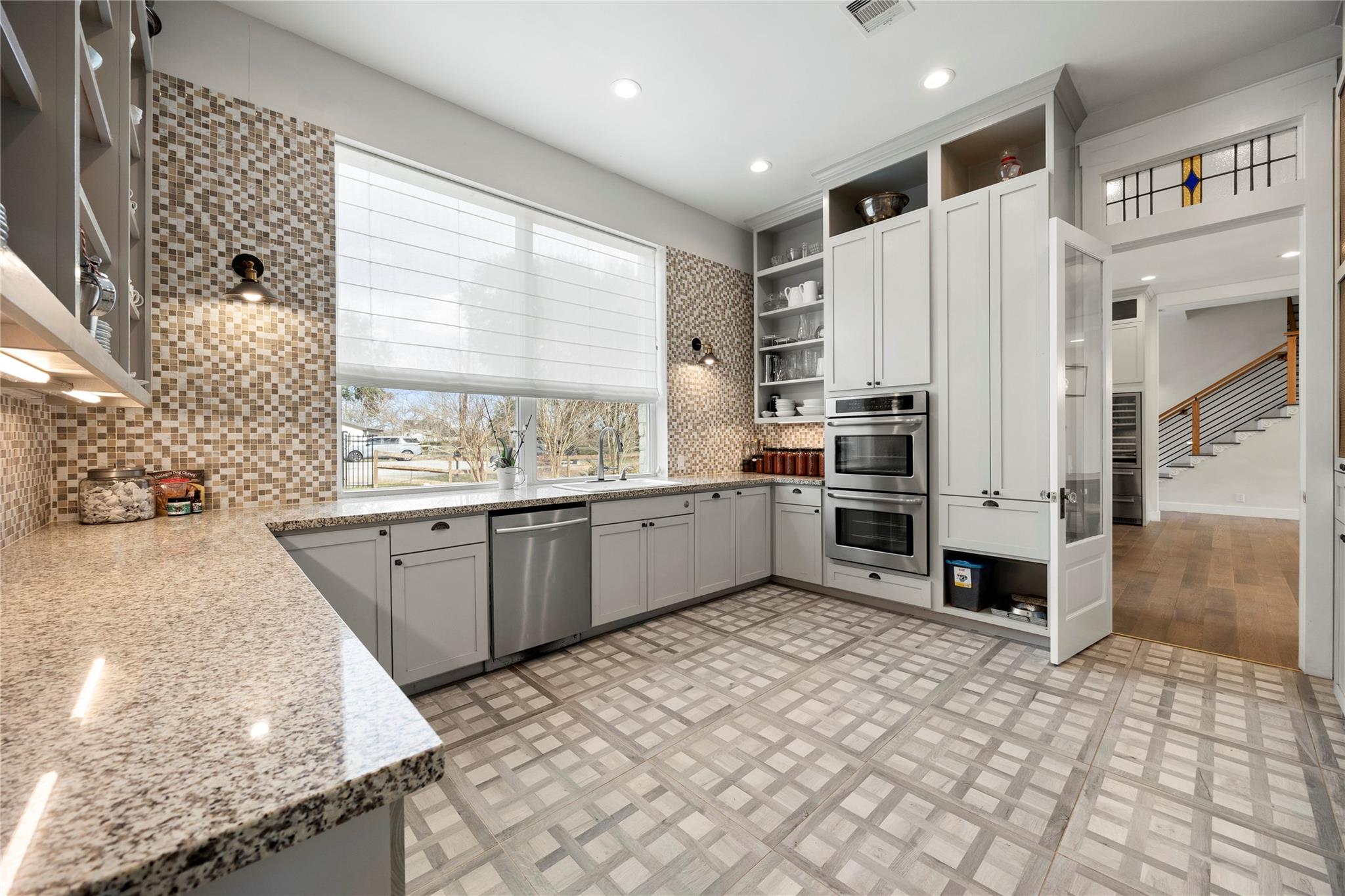 4700 Silverbelle Court