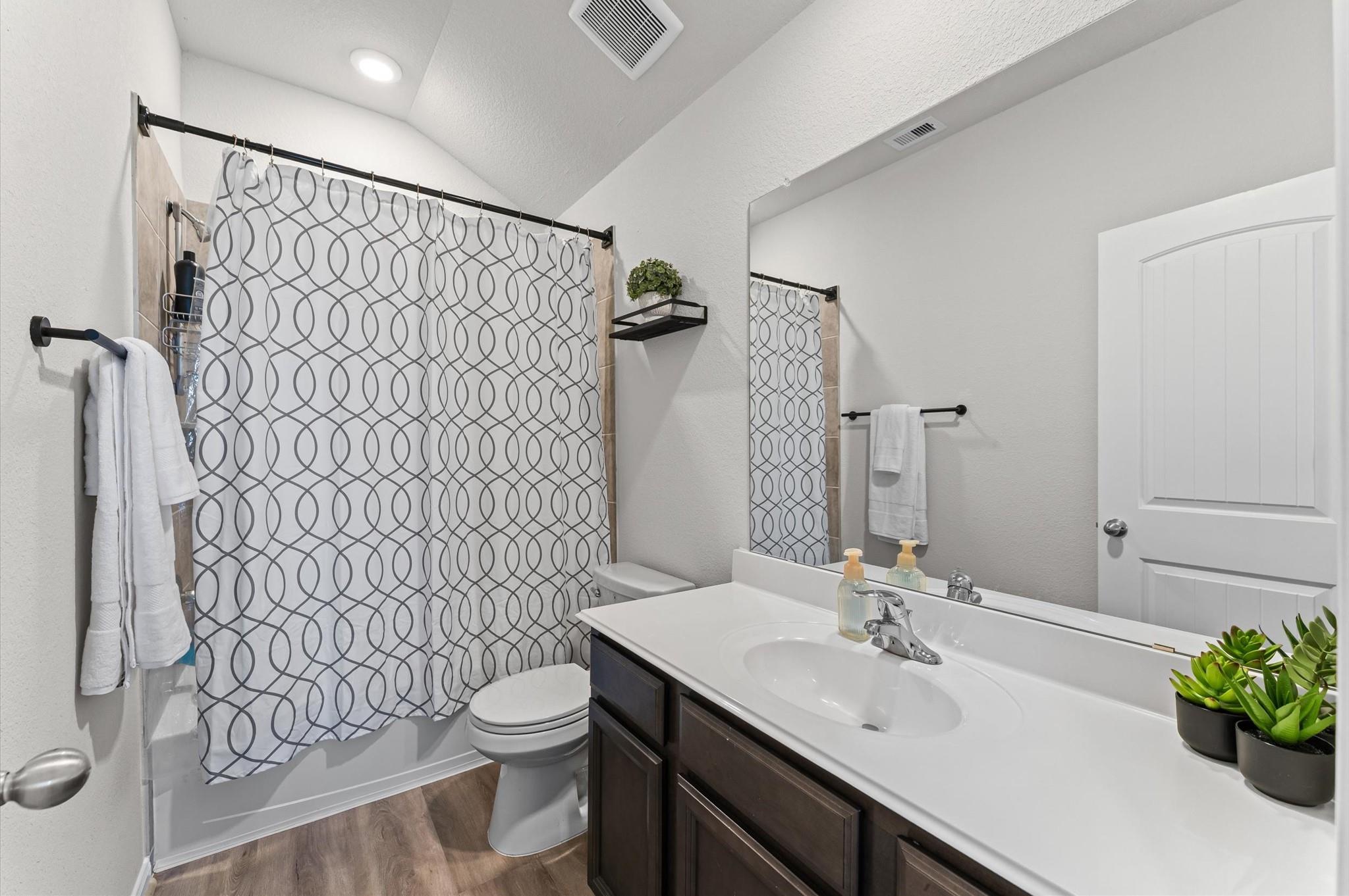 5343 Marisol Cove Drive