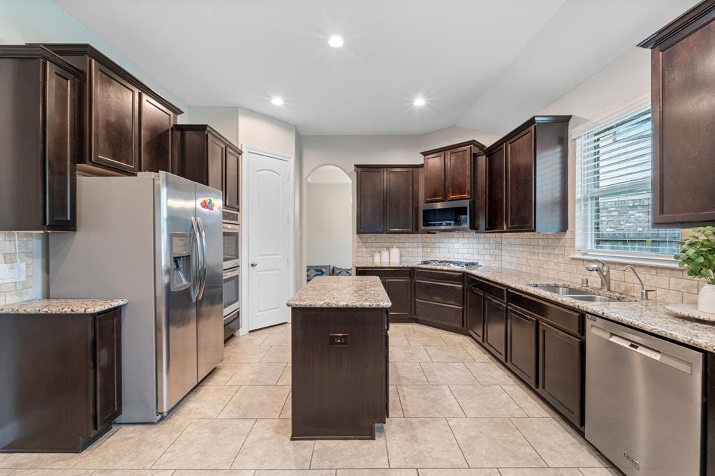 1111 Honey Rose Court