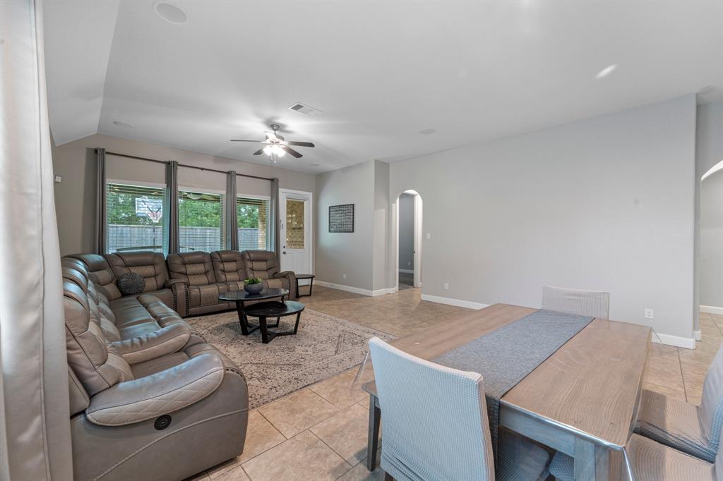 1111 Honey Rose Court