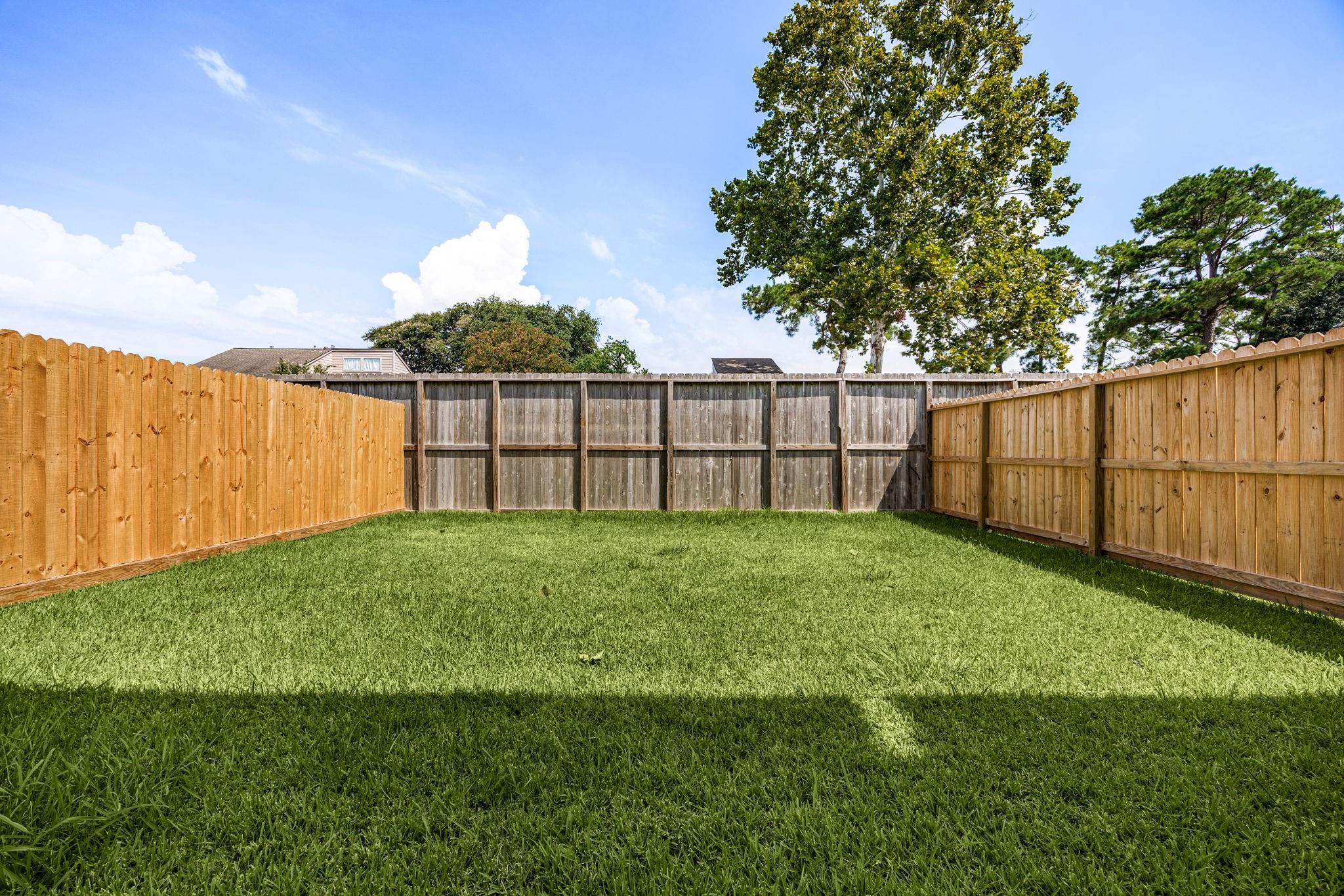 5016 Golden Forest Drive