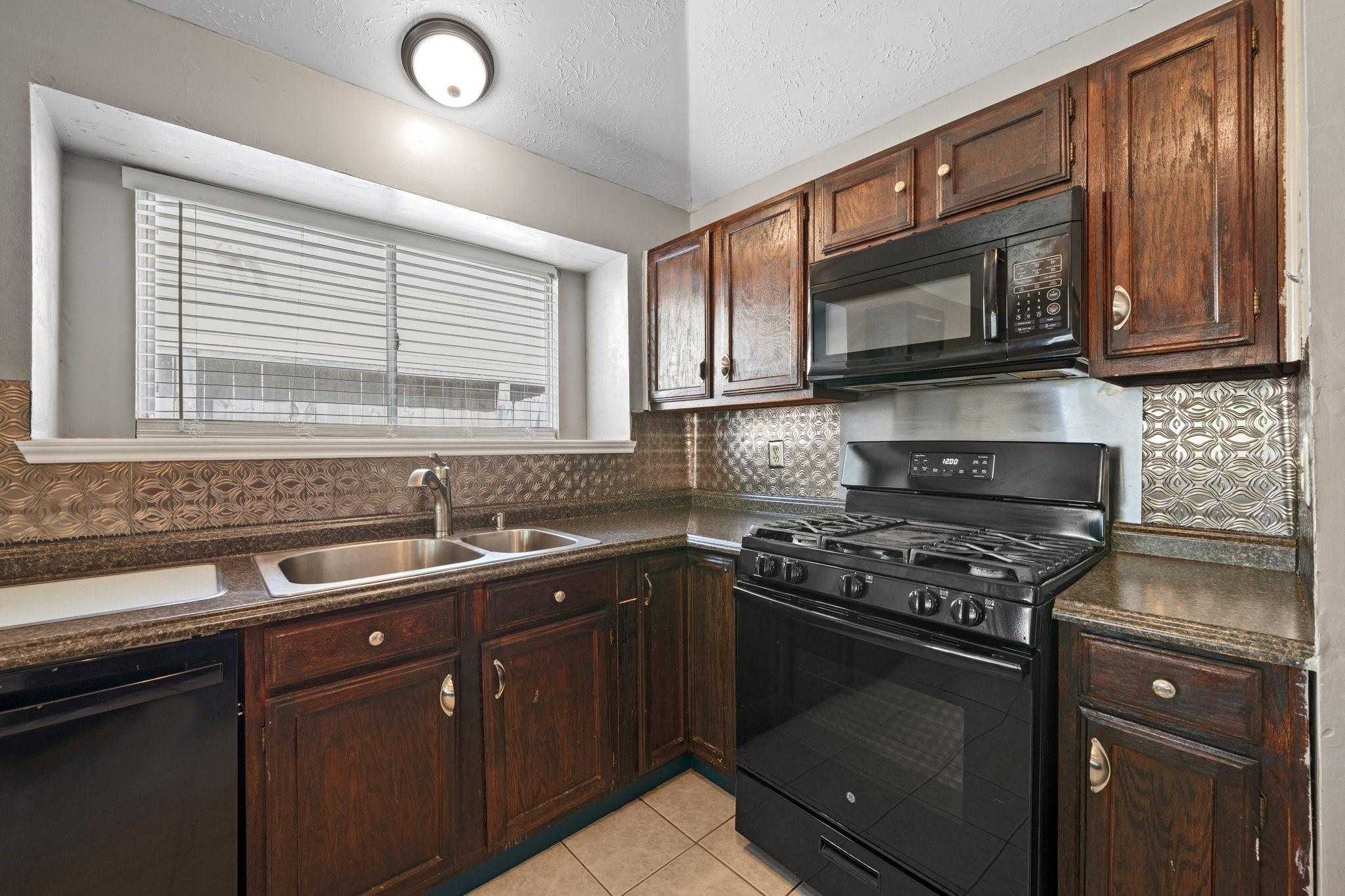 3323 Hartfield Lane