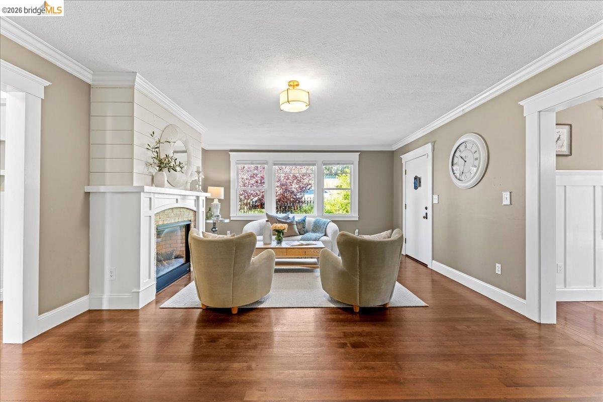 1202 Plaza Dr.