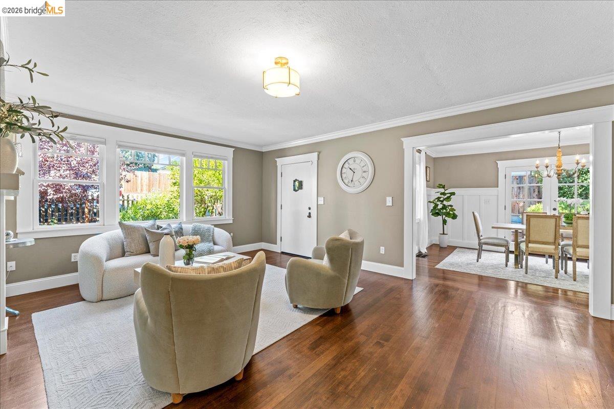 1202 Plaza Dr.