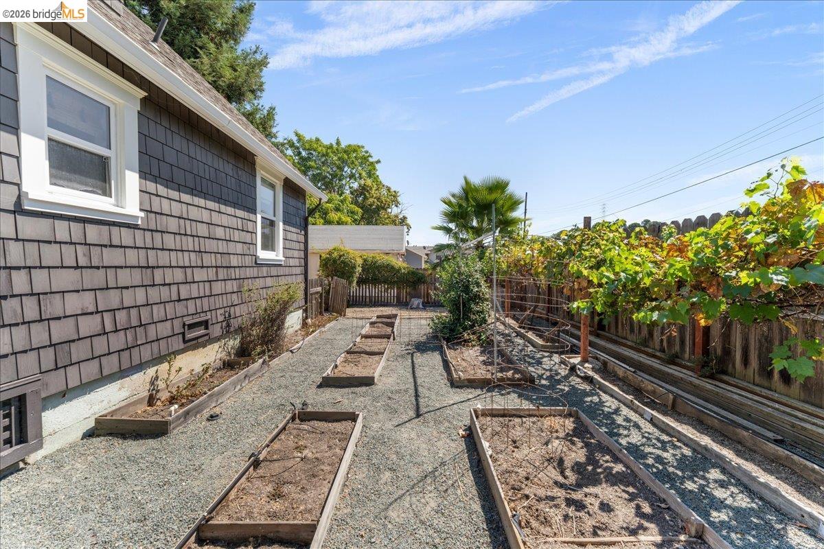 1202 Plaza Dr.