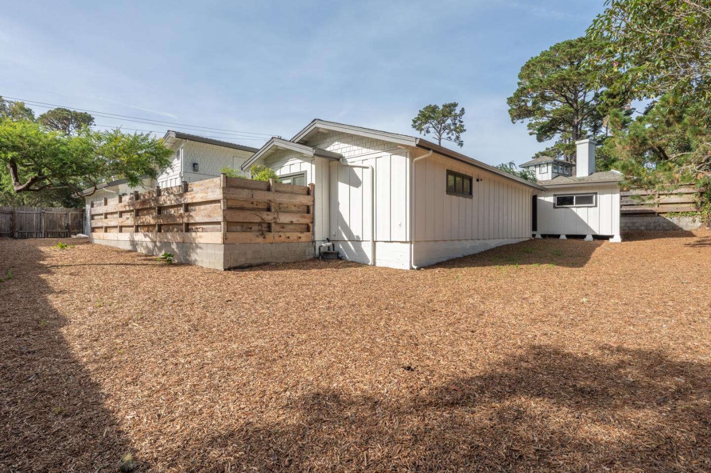 4181 Crest Road