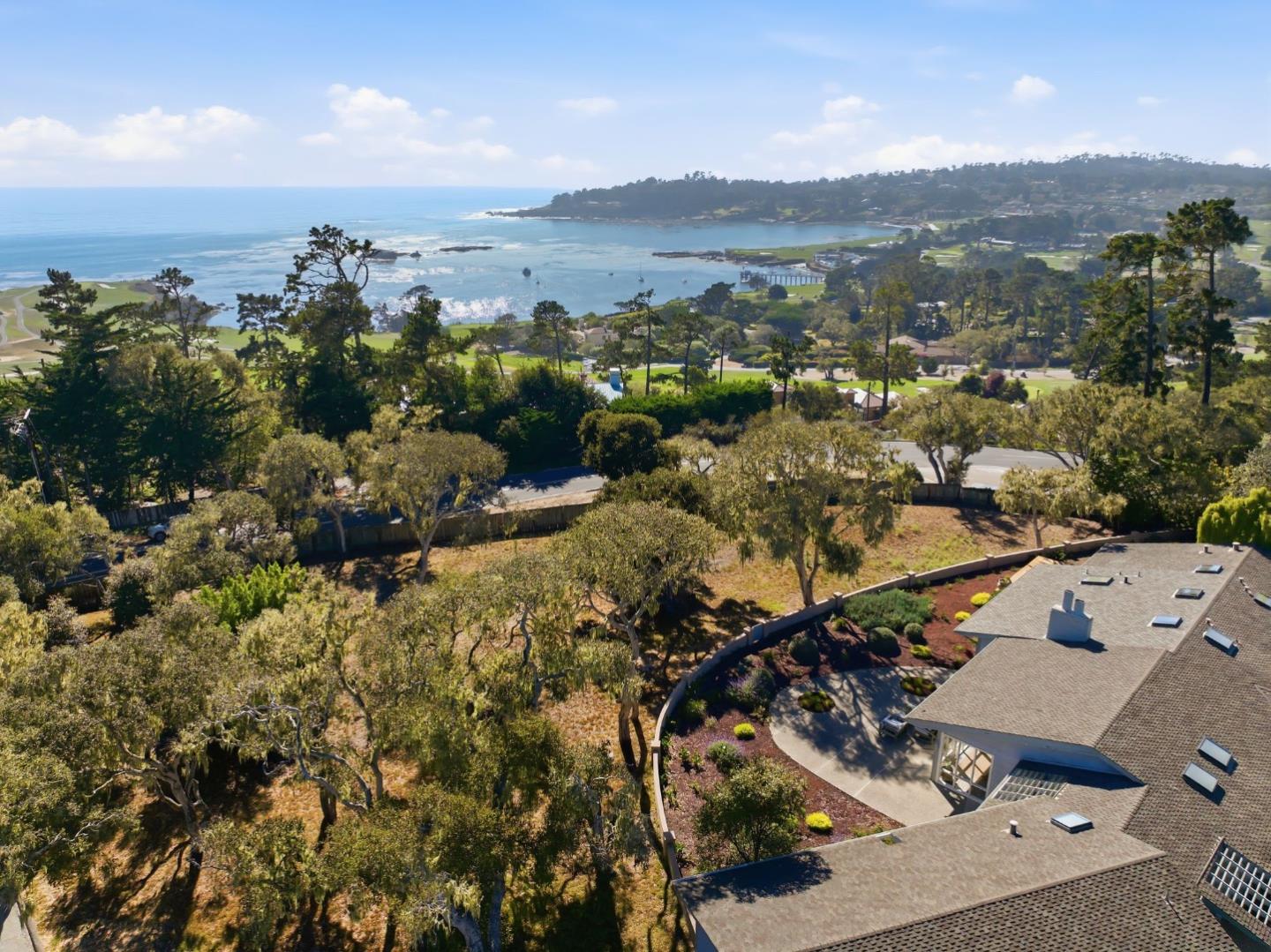 1651 Crespi LN