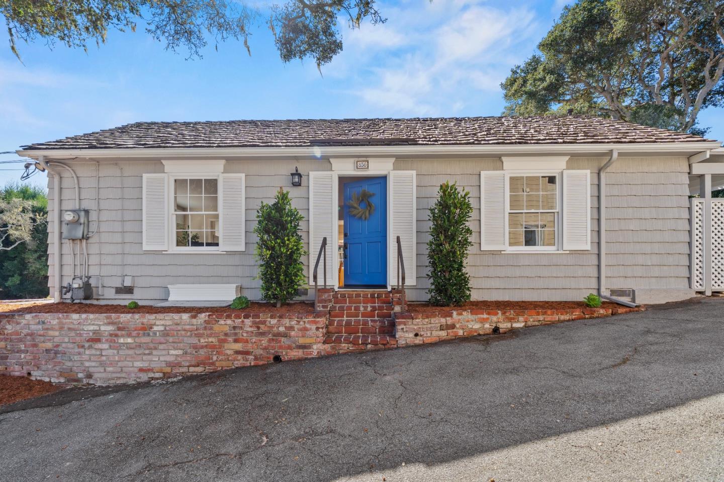 856 Fountain AVE