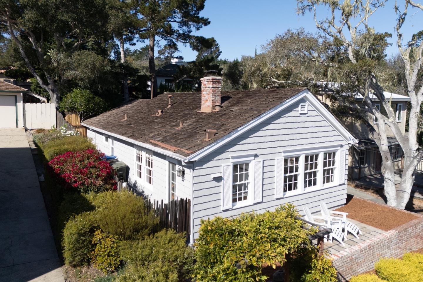 856 Fountain AVE