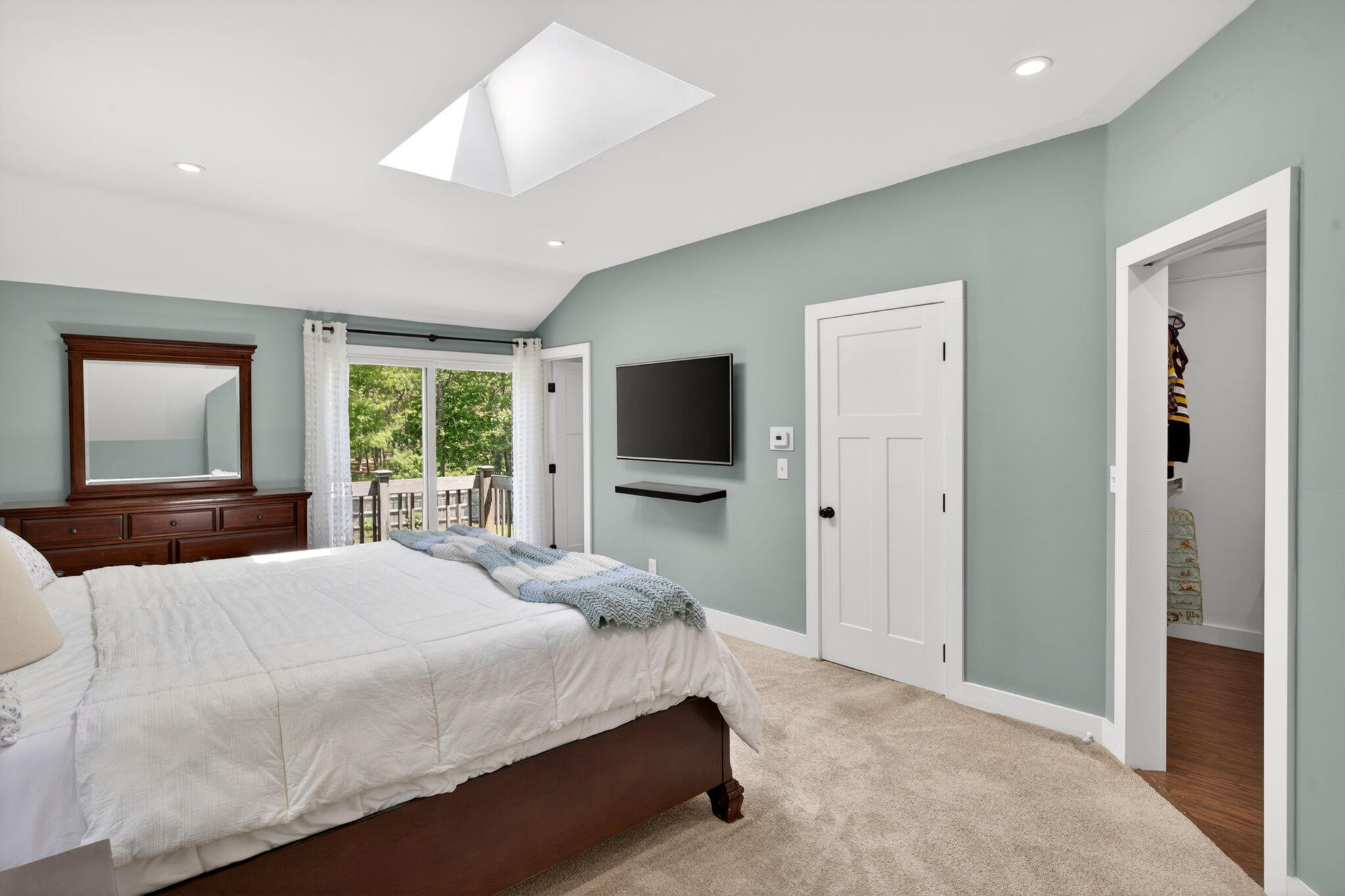 12 Sarah Lawrence Road