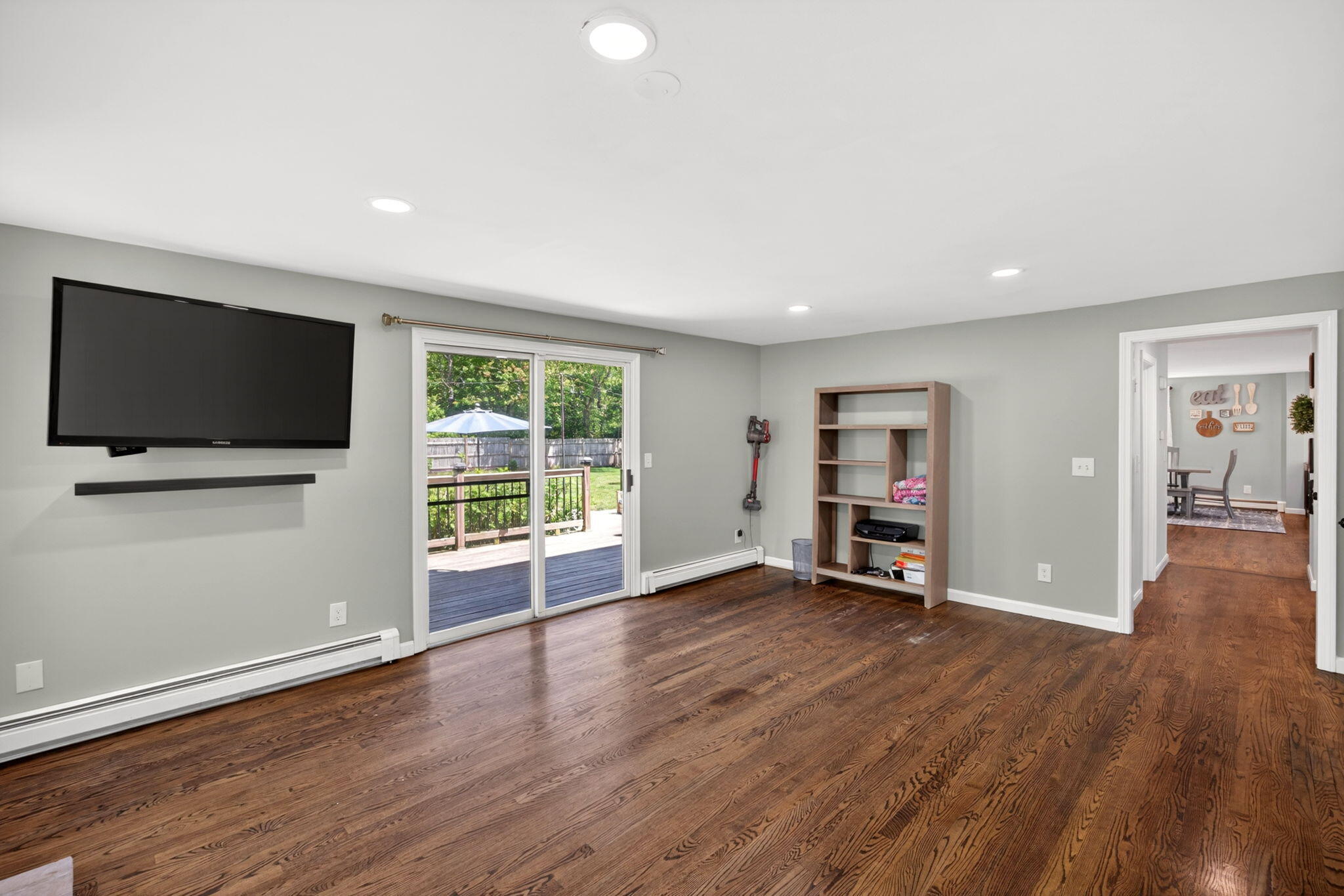 12 Sarah Lawrence Road