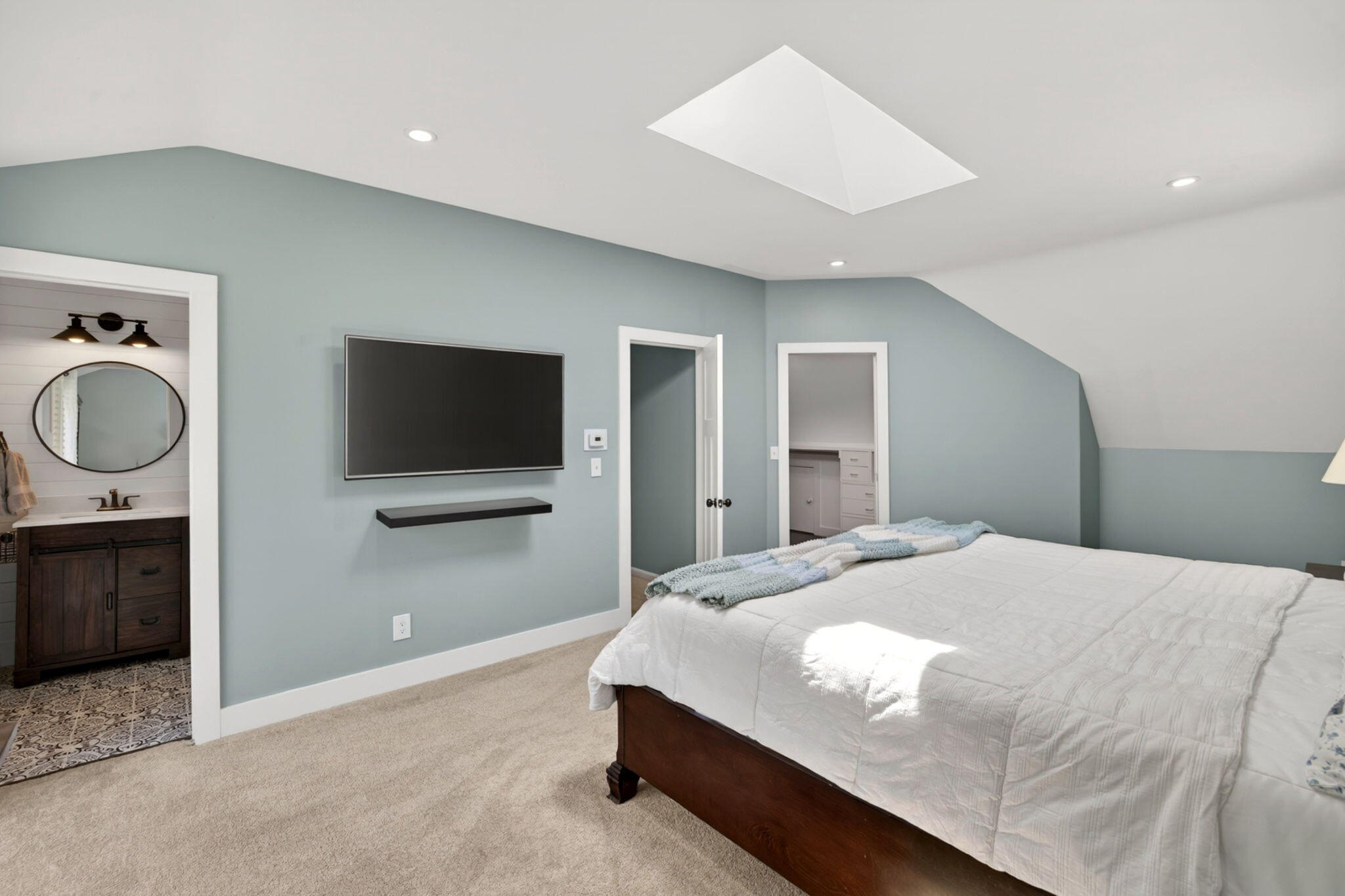 12 Sarah Lawrence Road