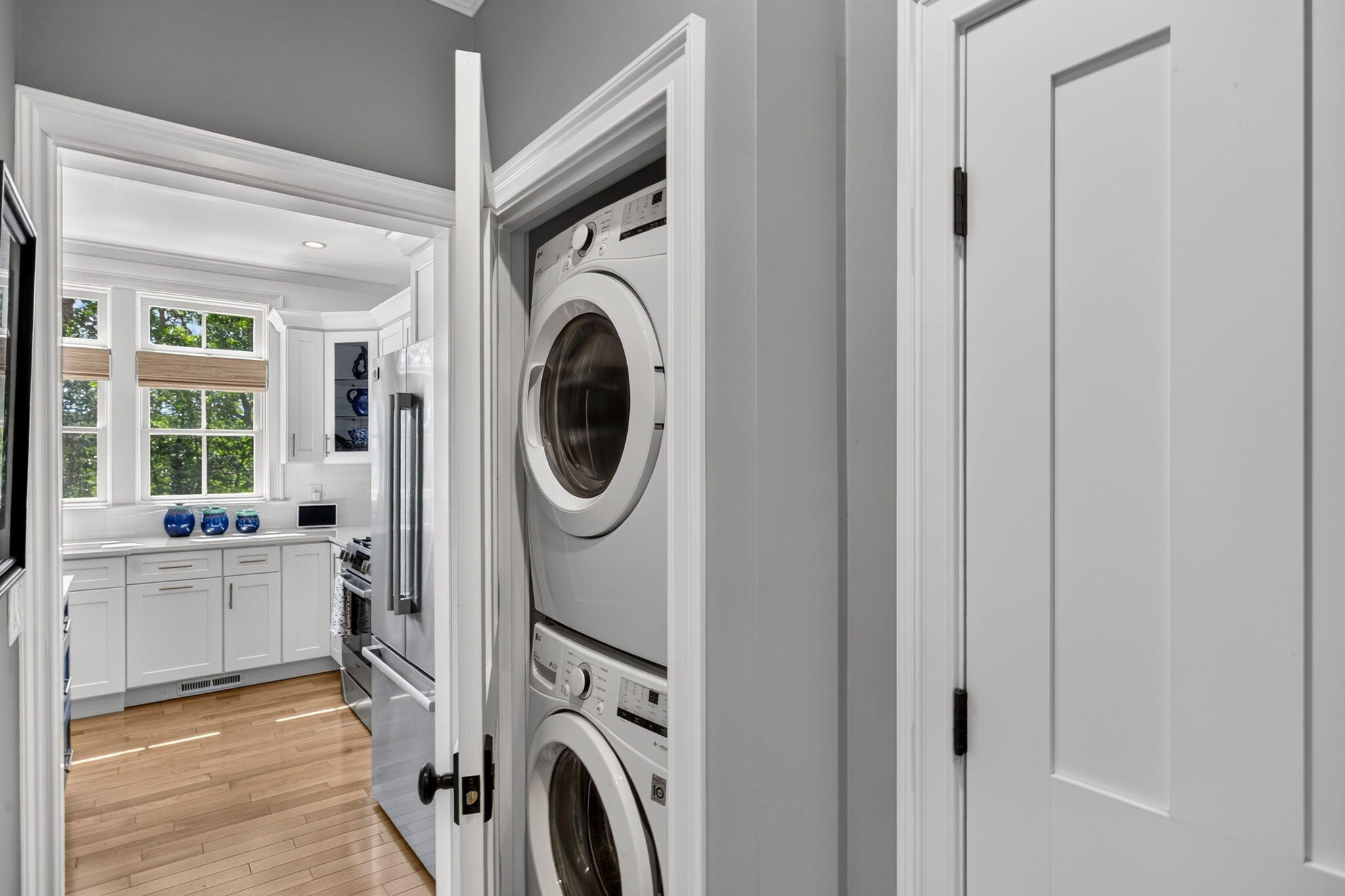 1090 Shore Road UNIT 13