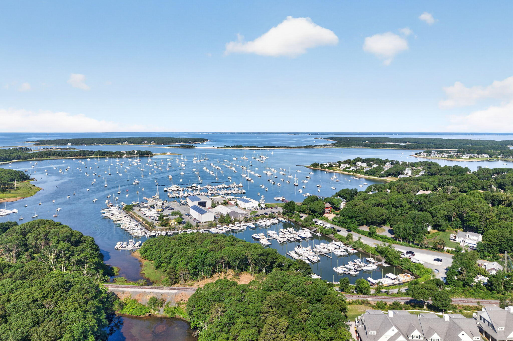 1090 Shore Road UNIT 13