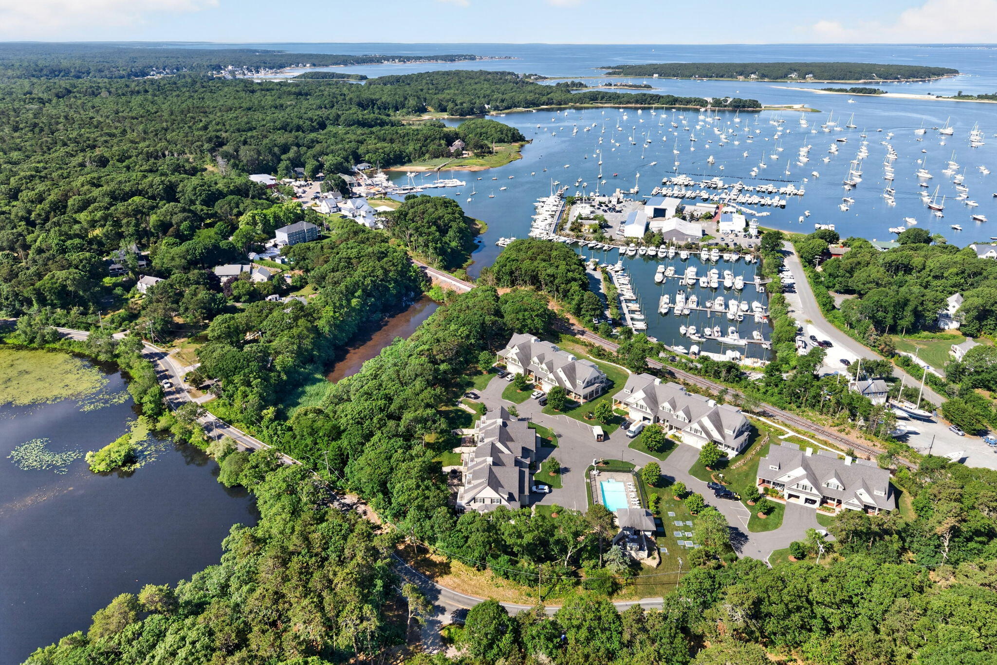 1090 Shore Road UNIT 13