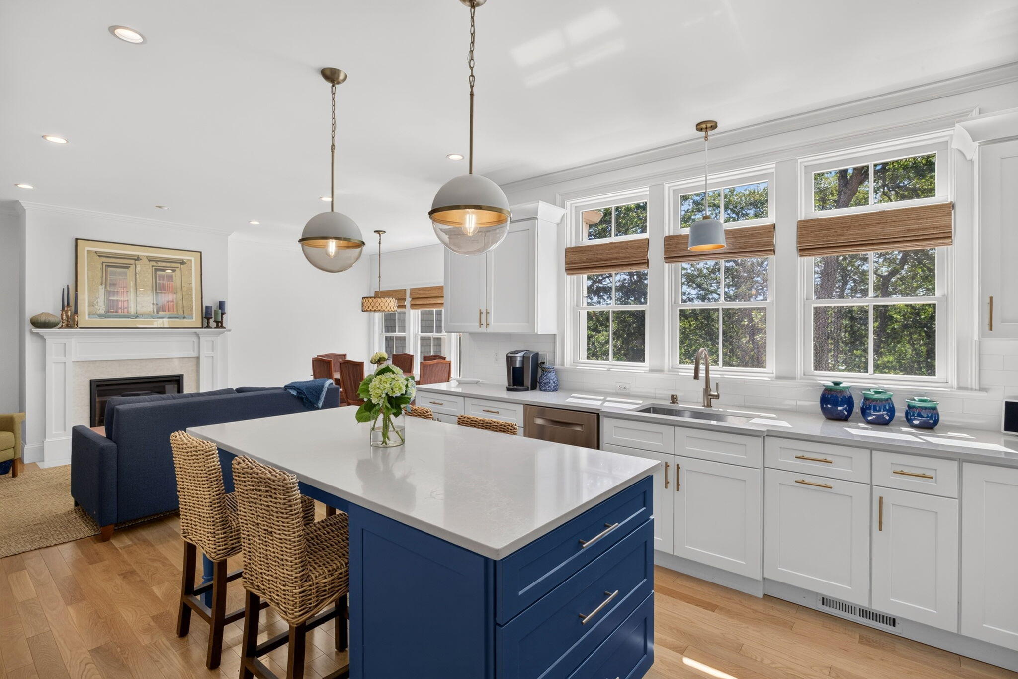1090 Shore Road UNIT 13