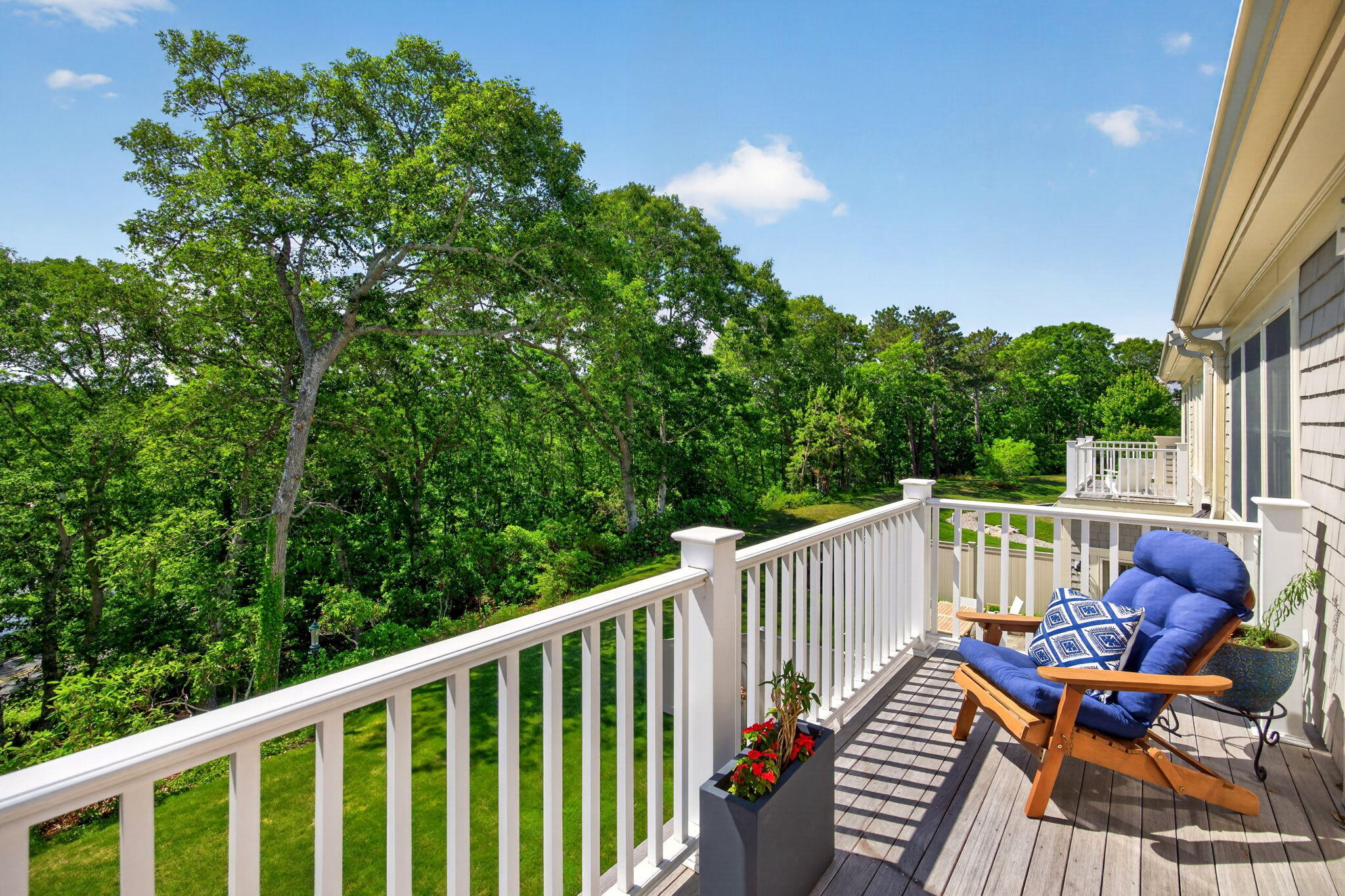 1090 Shore Road UNIT 13