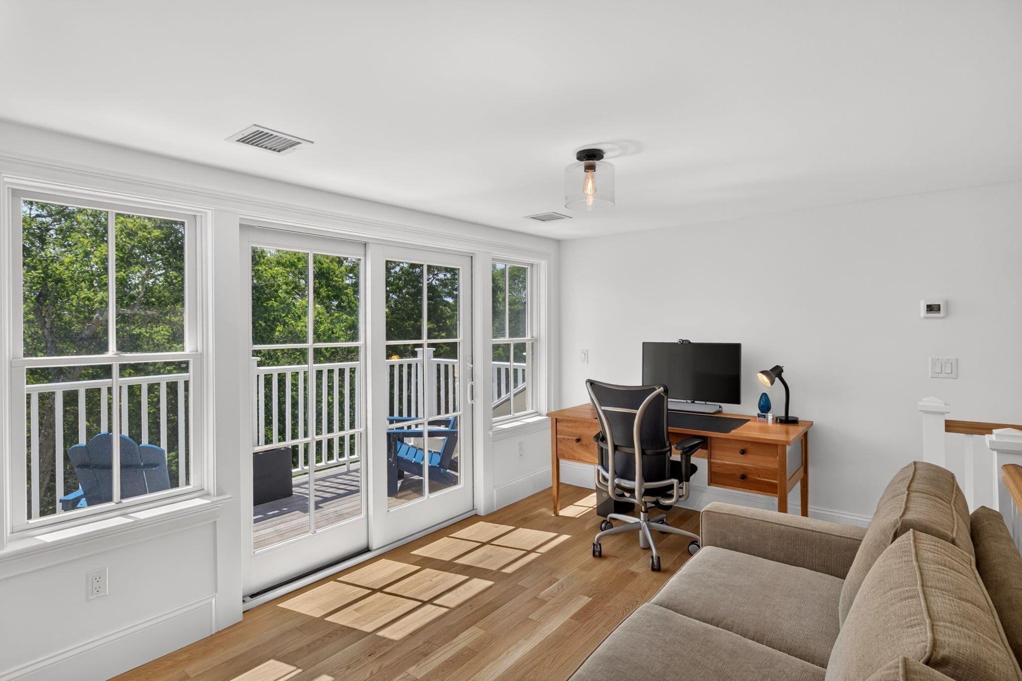 1090 Shore Road UNIT 13