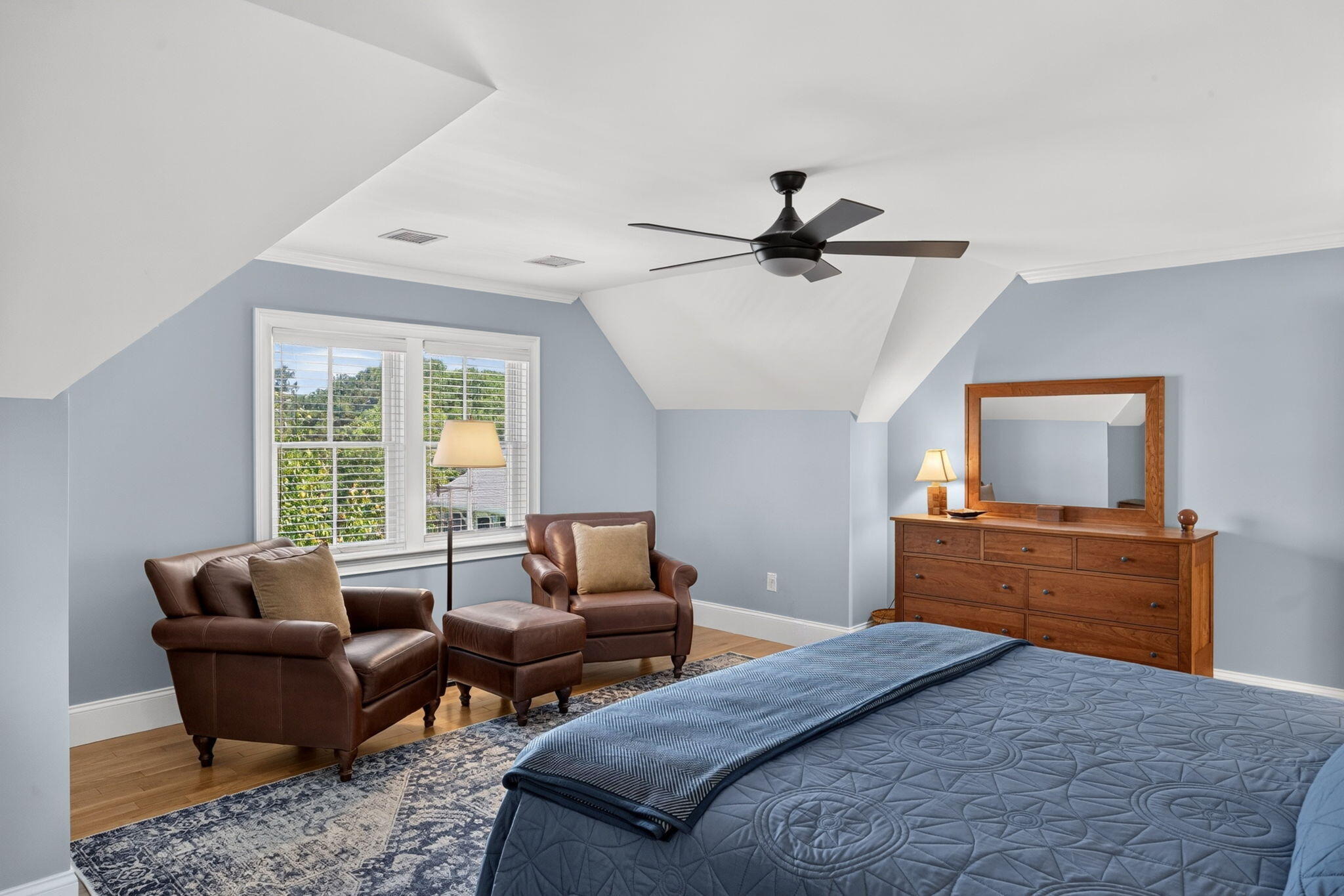 1090 Shore Road UNIT 13