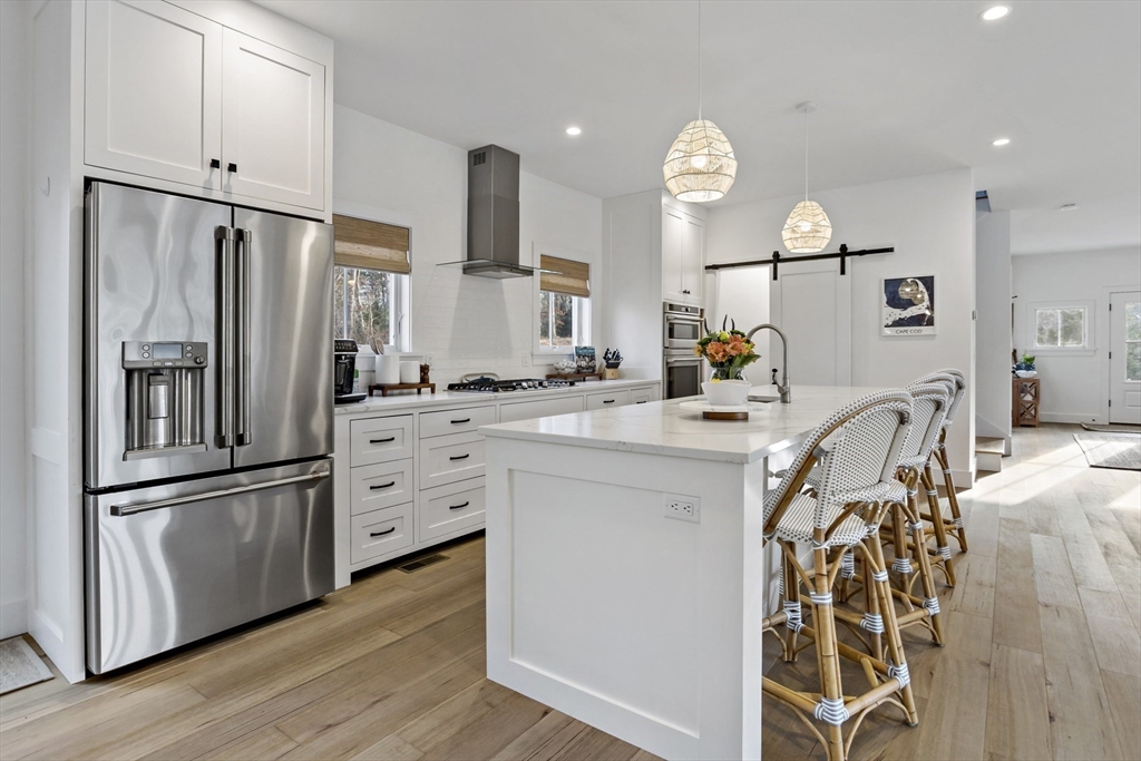 1526 Hyannis Road
