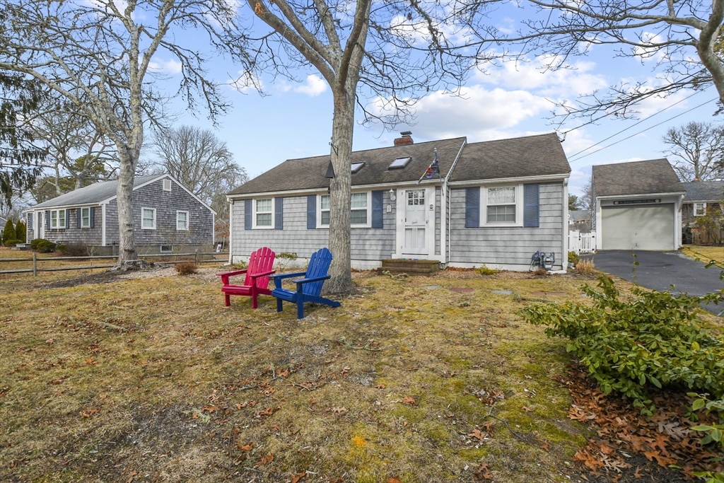 16 Indian Pond Rd